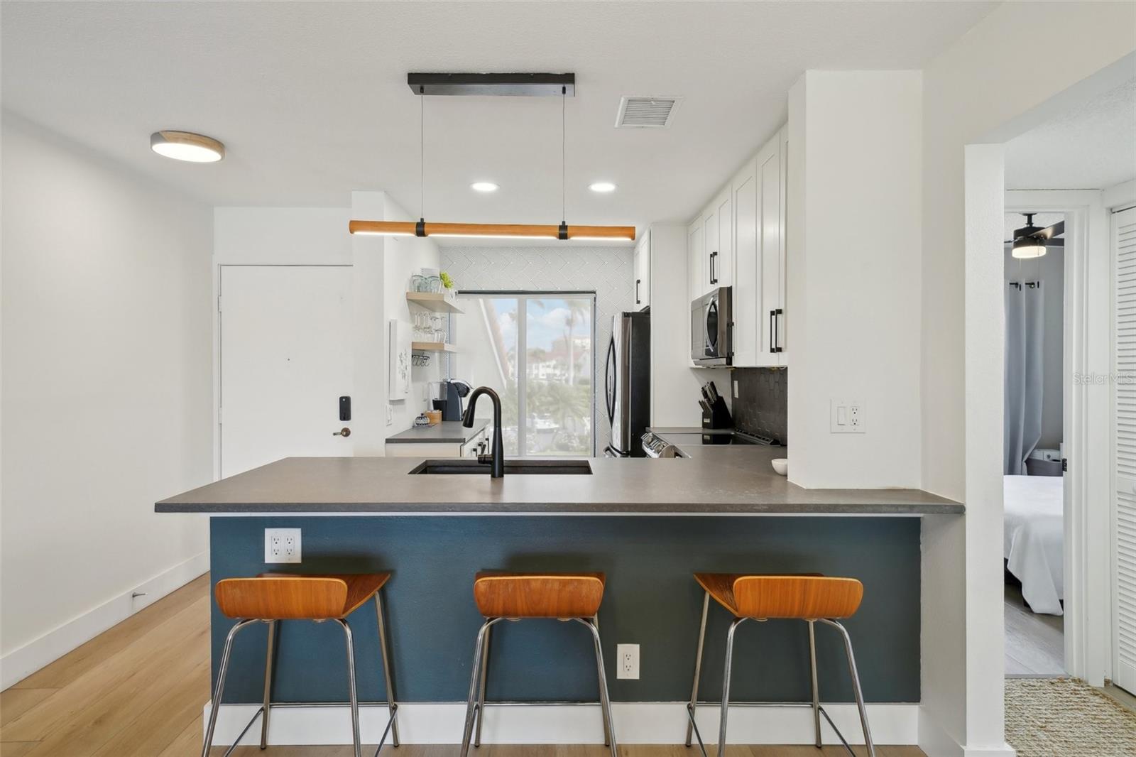 6277 BAHIA DEL MAR BLVD #210, ST PETERSBURG, FL, 33715