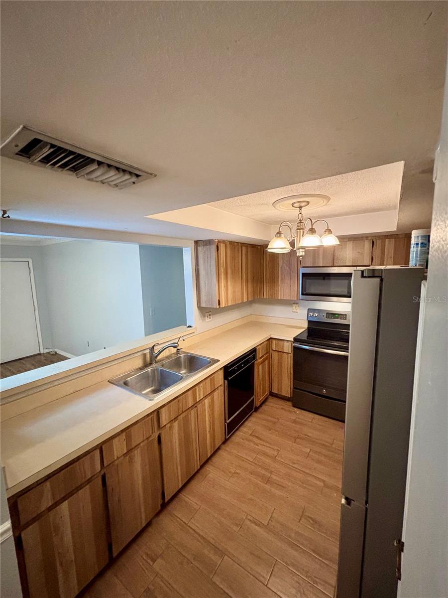 8131 BRADDOCK CIR #1, PORT RICHEY, FL, 34668