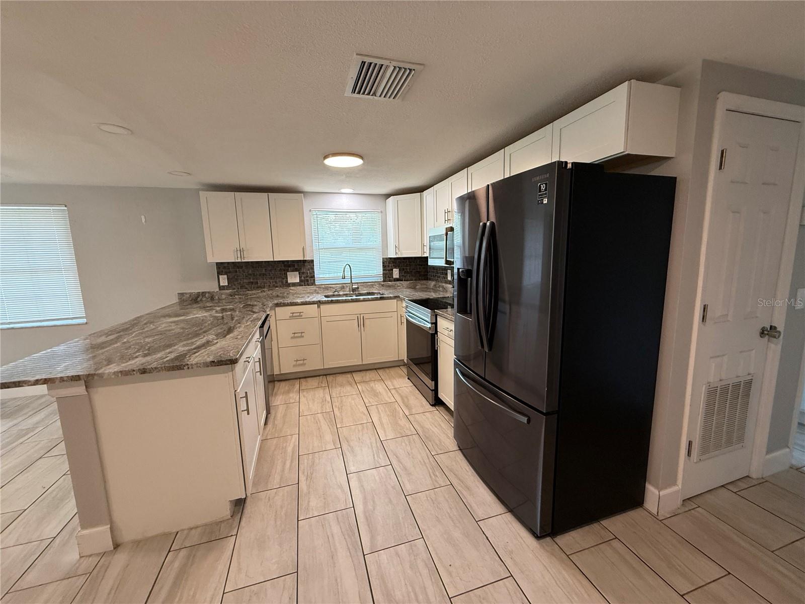 5516 9TH ST, ZEPHYRHILLS, FL, 33542