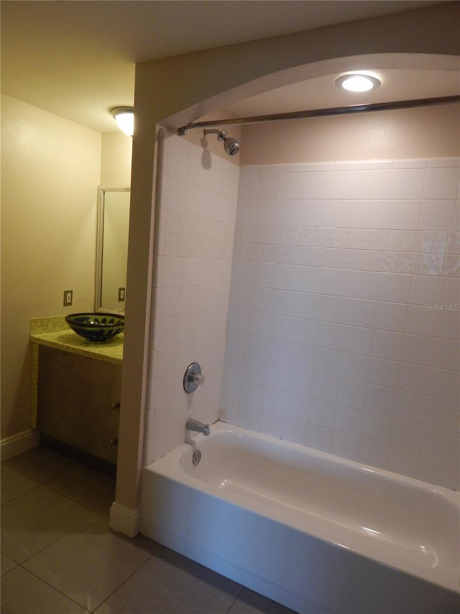 322 E CENTRAL BLVD #1104, ORLANDO, FL, 32801