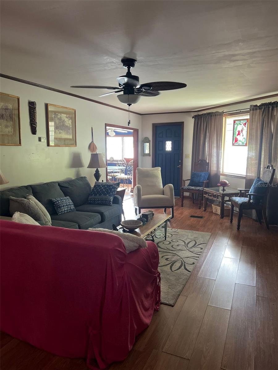 4851 W GANDY BLVD #B1L34, TAMPA, FL, 33611