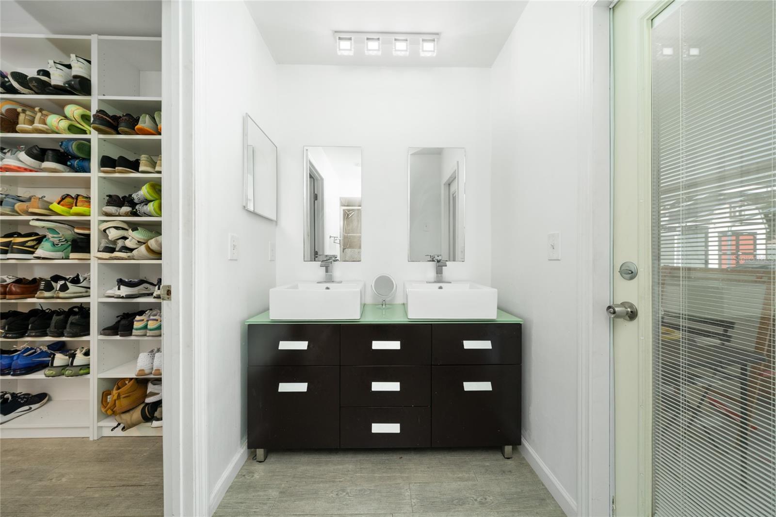 8442 CEDAR COVE DR, ORLANDO, FL, 32819