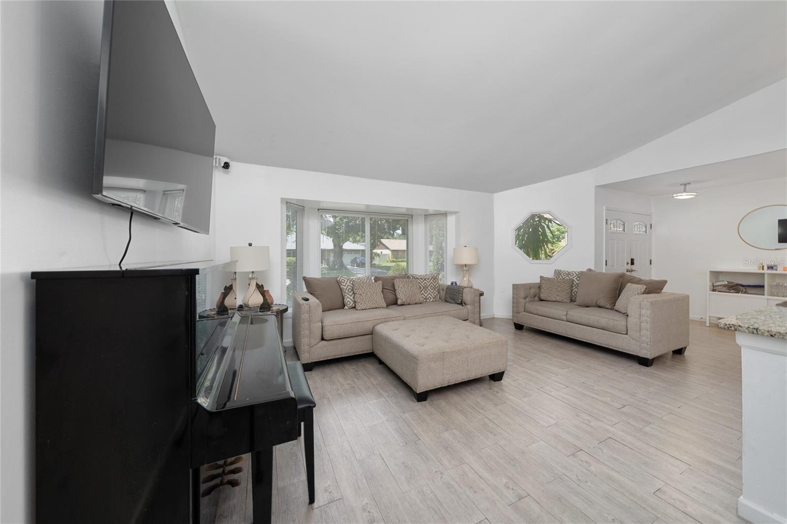 8442 CEDAR COVE DR, ORLANDO, FL, 32819