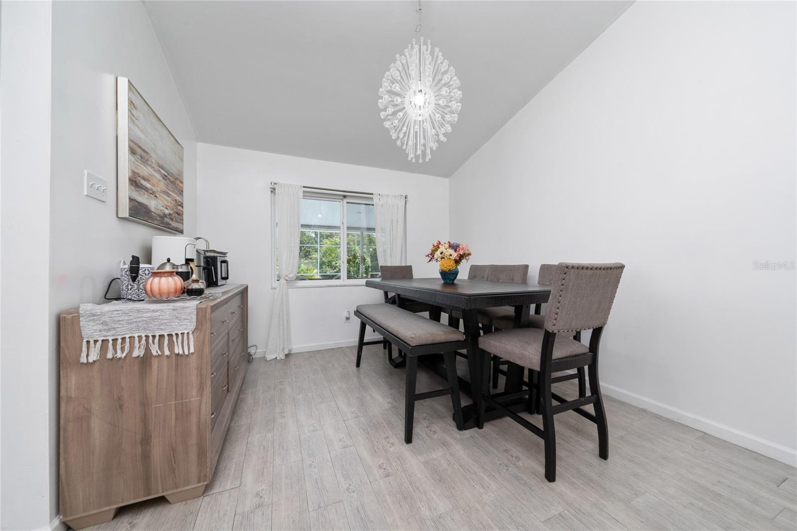 8442 CEDAR COVE DR, ORLANDO, FL, 32819