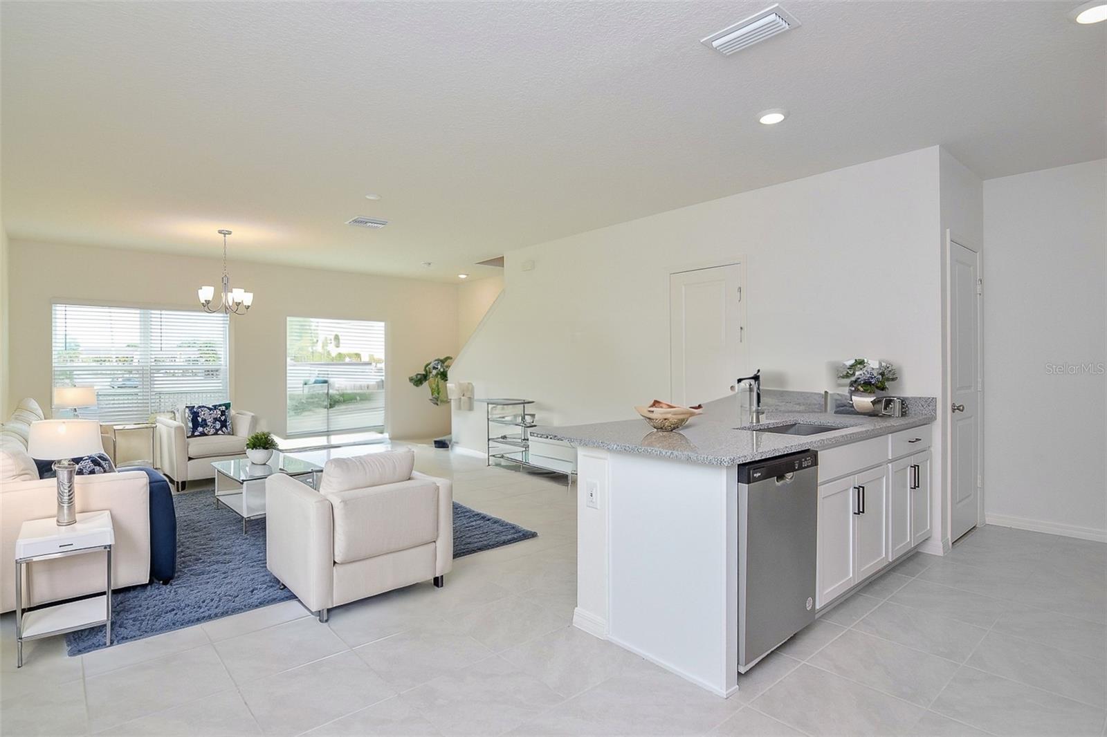 402 SEQUOIA DR, LAKE WALES, FL, 33859