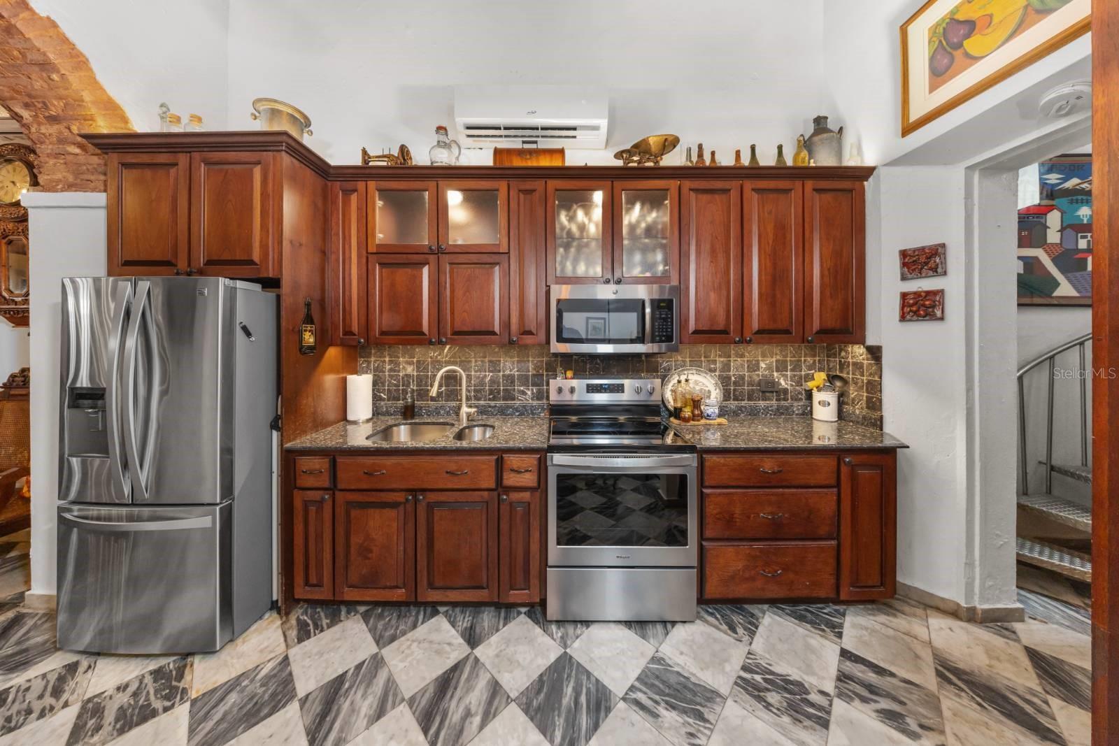 PR9114881 Property Photo