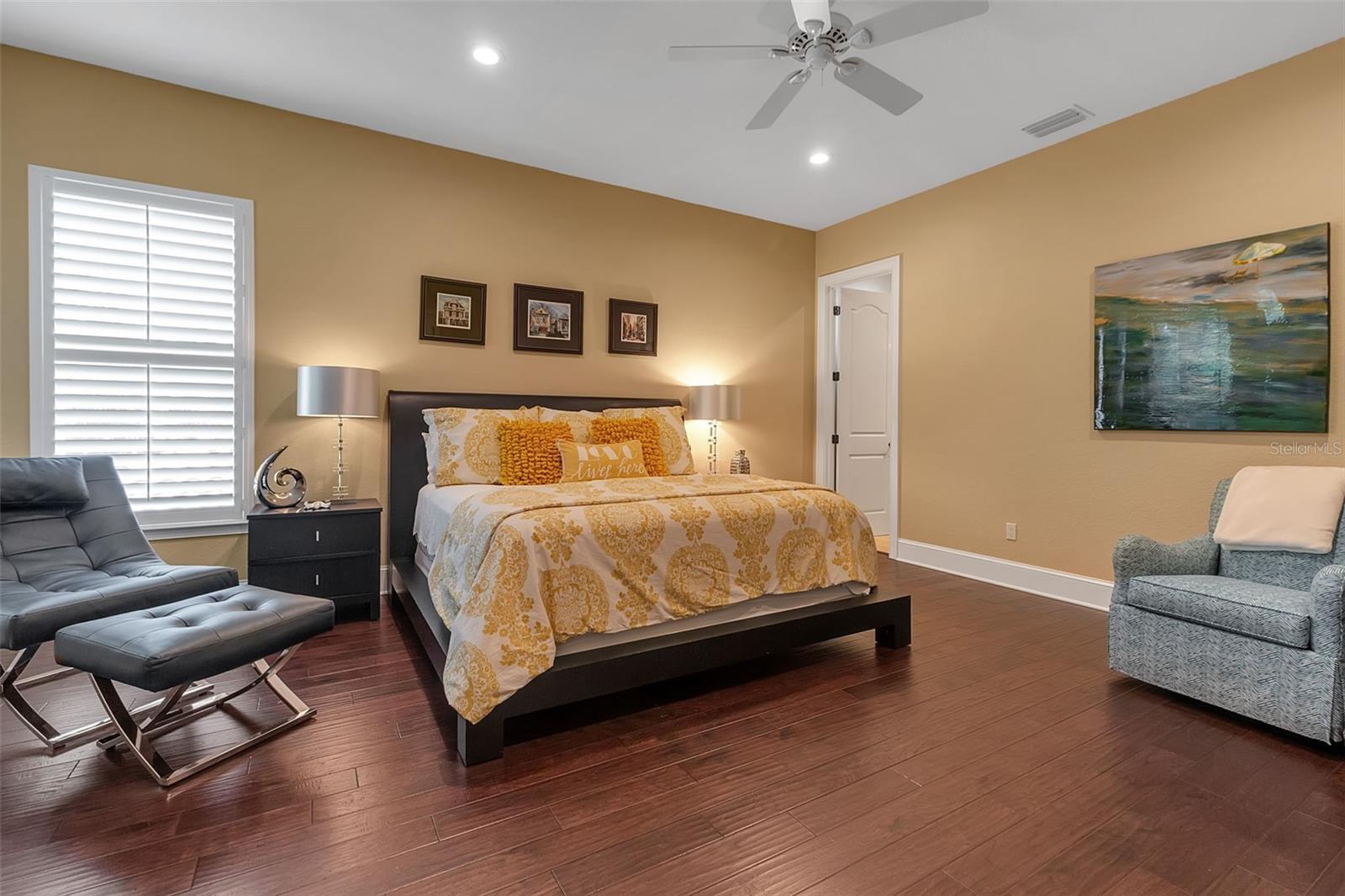 A4659027 Property Photo