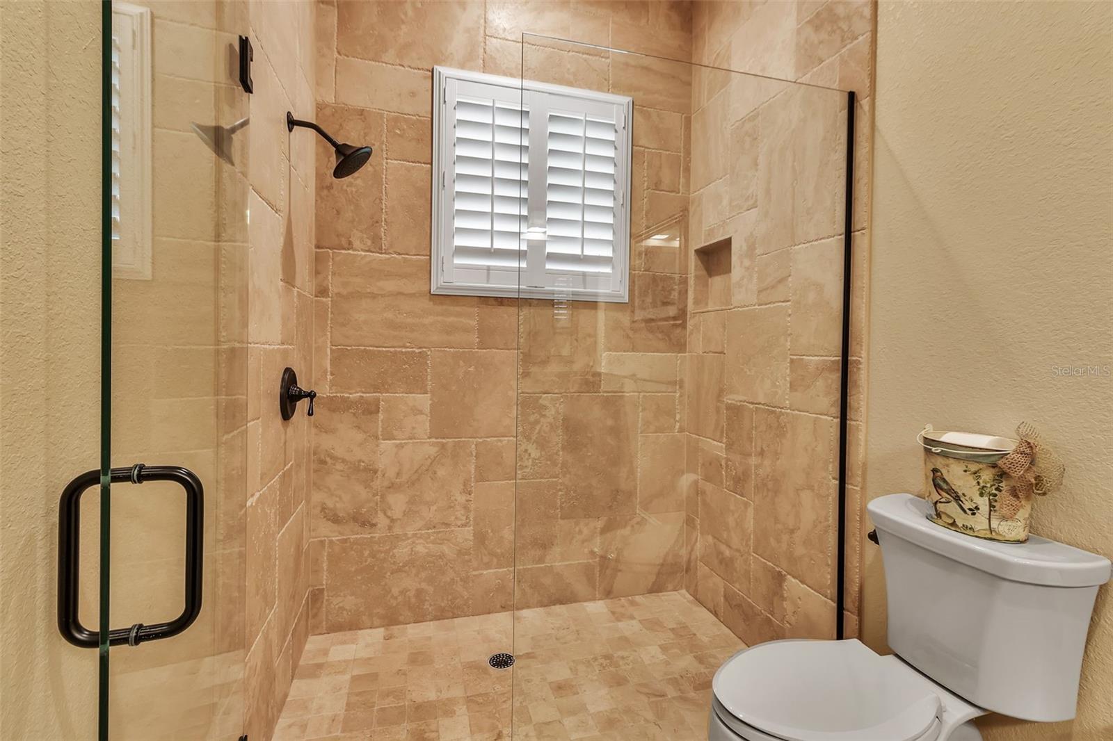 A4659027 Property Photo