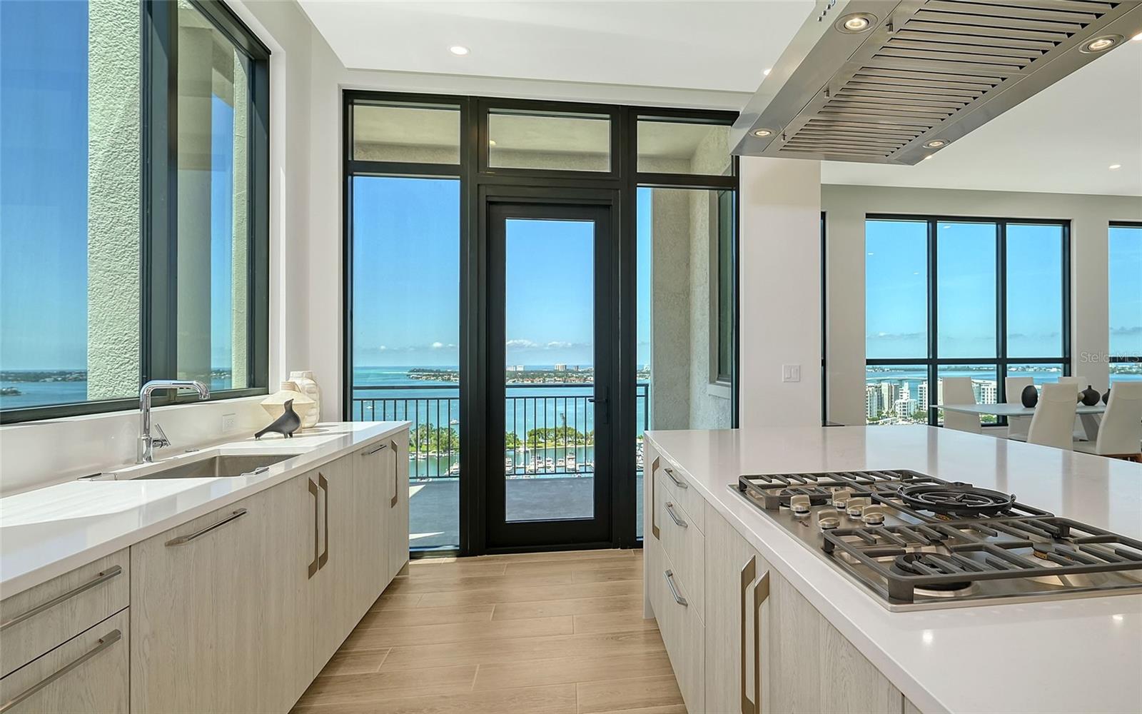 A4659041 Property Photo