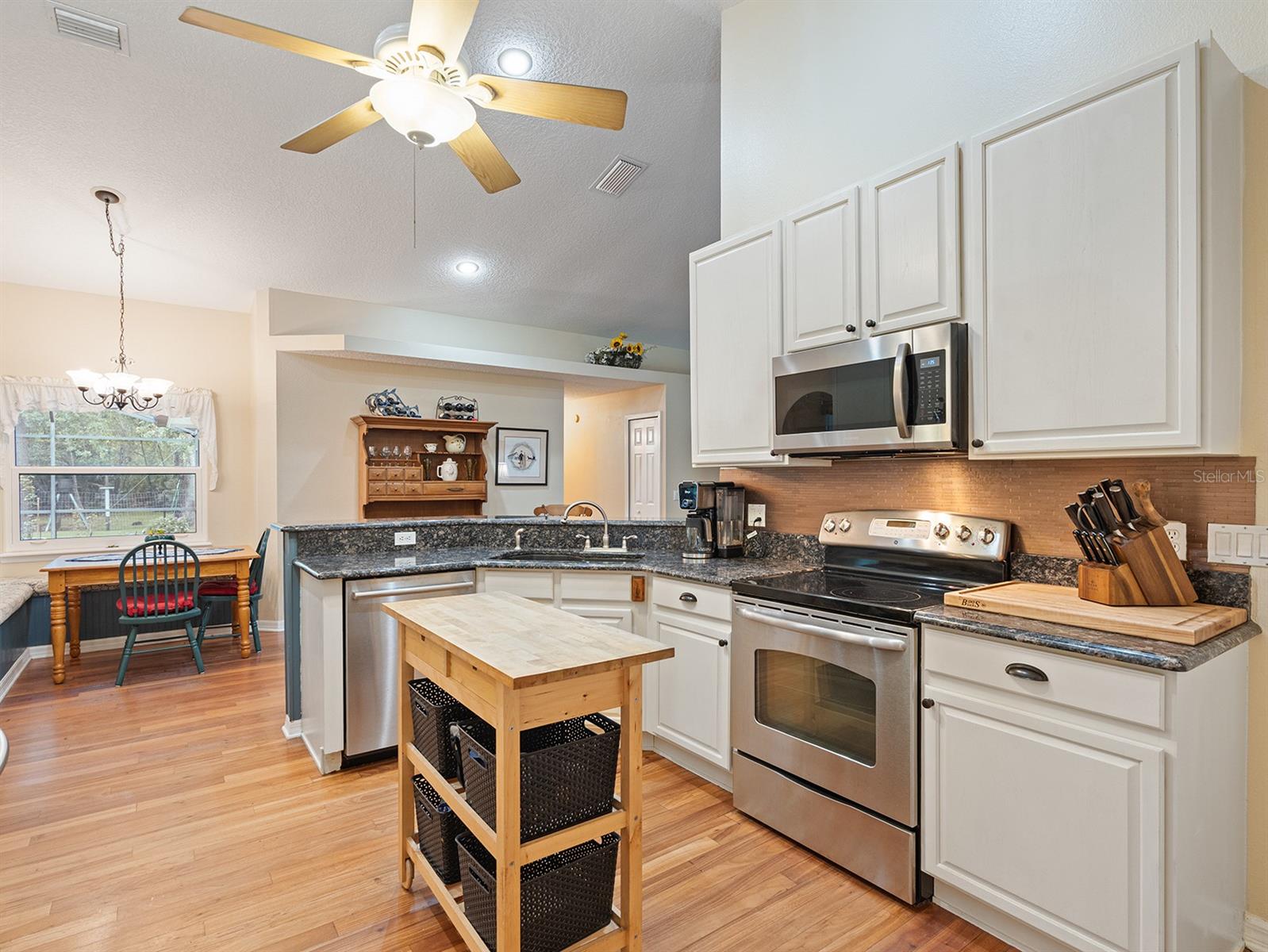 2401 WASSUM TRL, CHULUOTA, FL, 32766