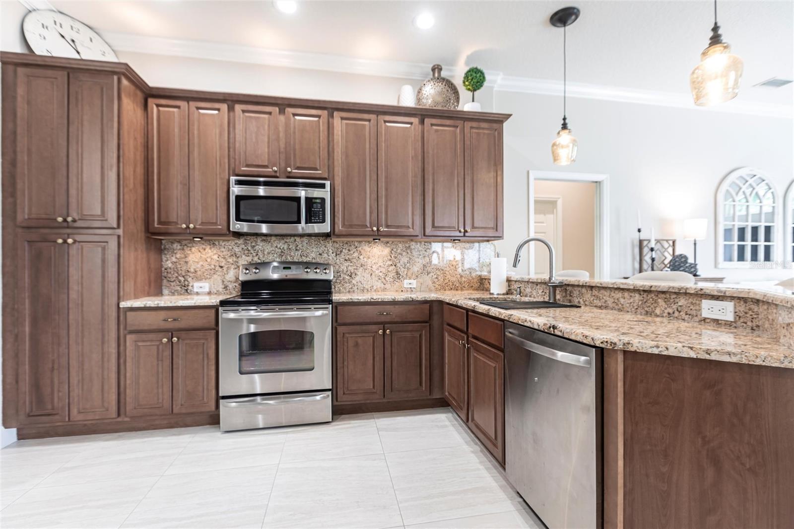 A4659066 Property Photo