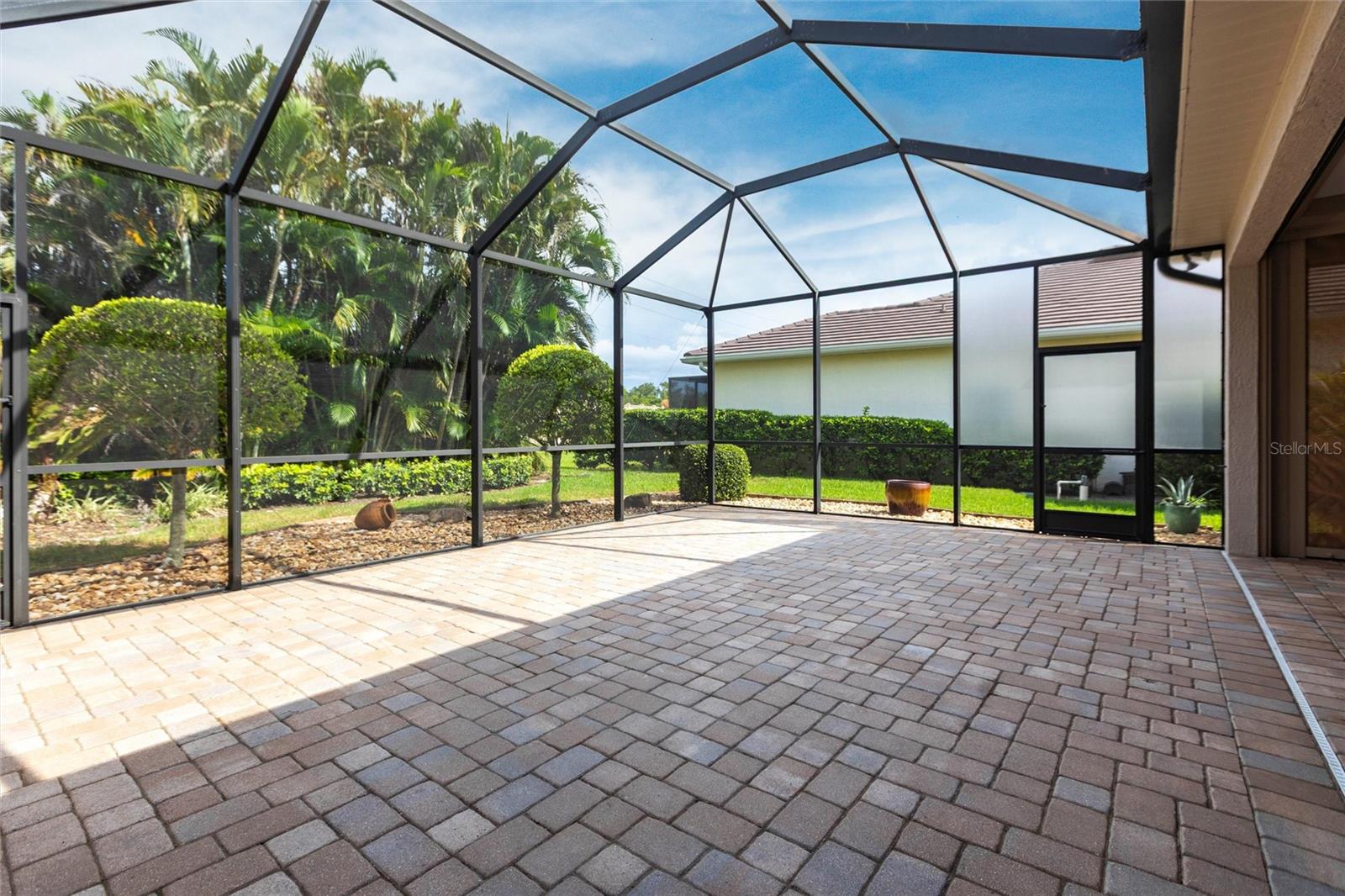 A4659066 Property Photo