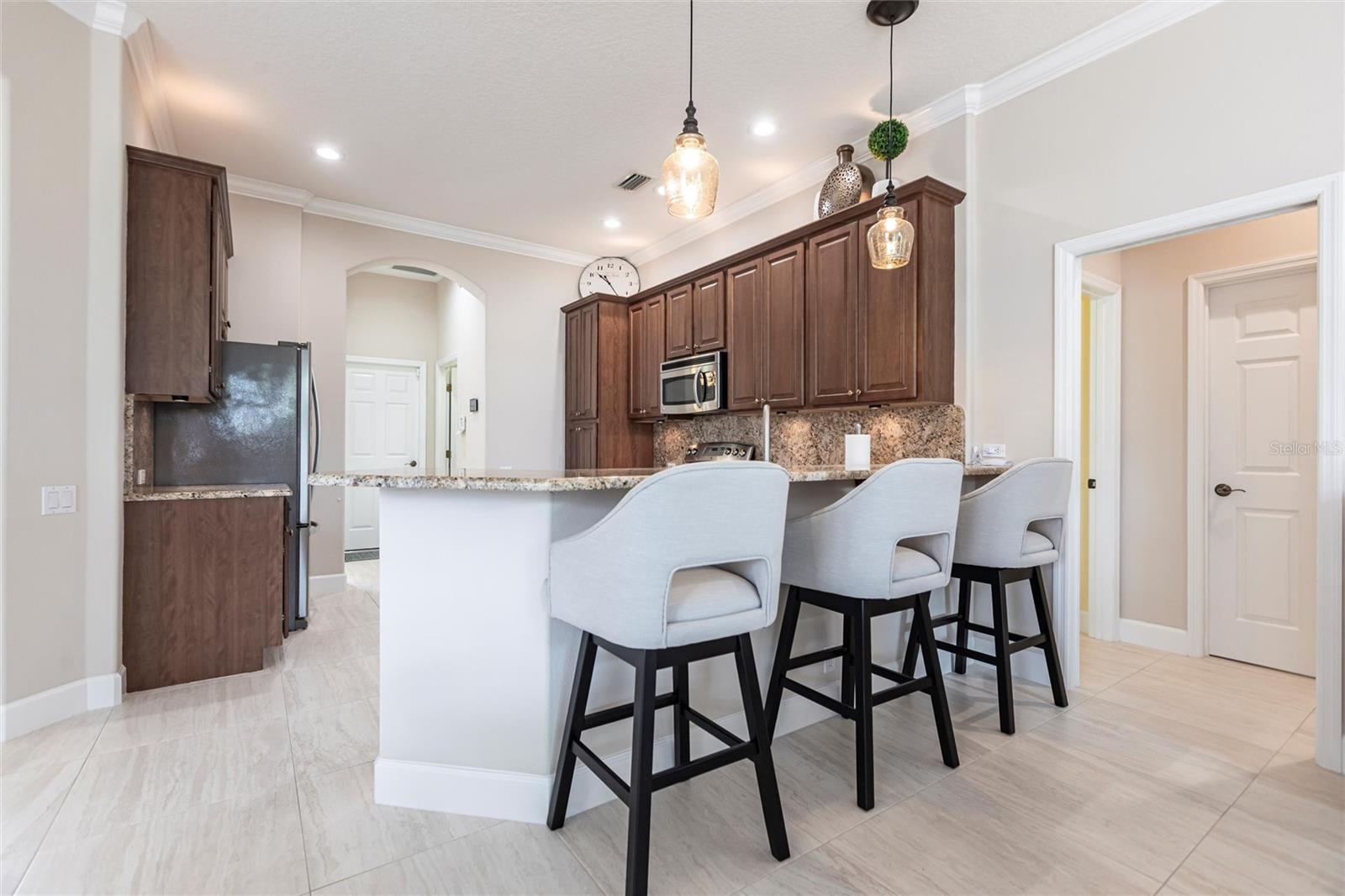 A4659066 Property Photo