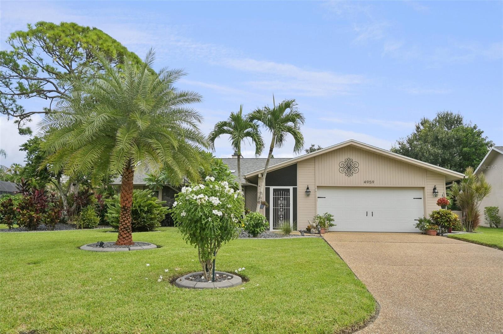 A4659075 Property Photo