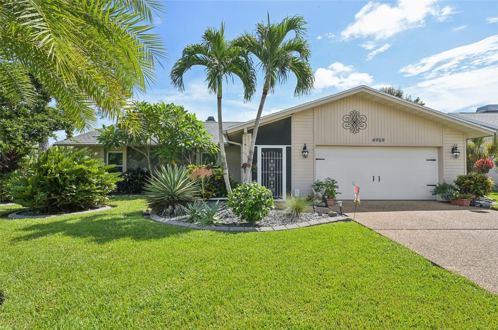 A4659075 Property Photo