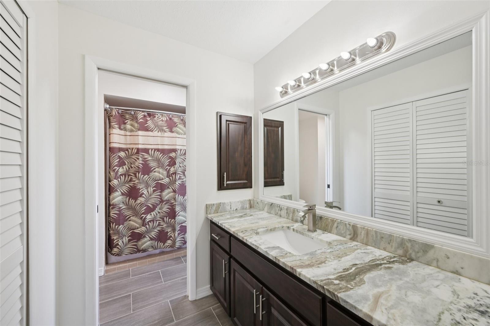 A4659075 Property Photo