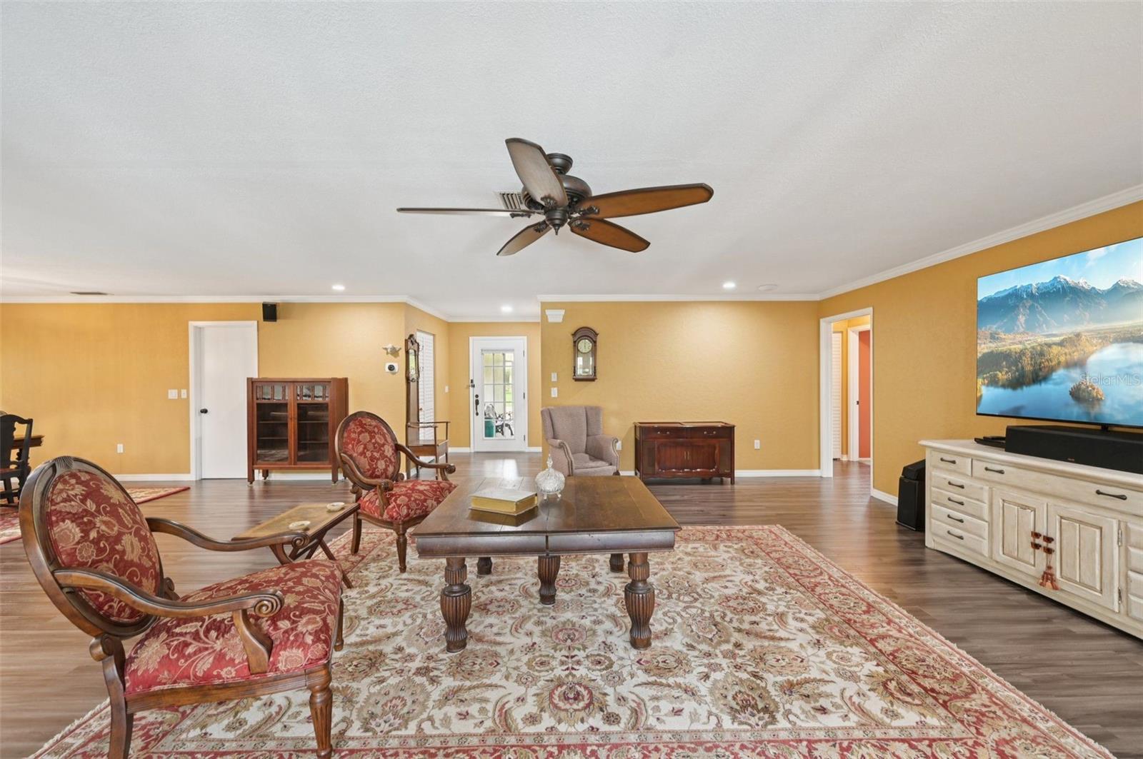 A4659075 Property Photo