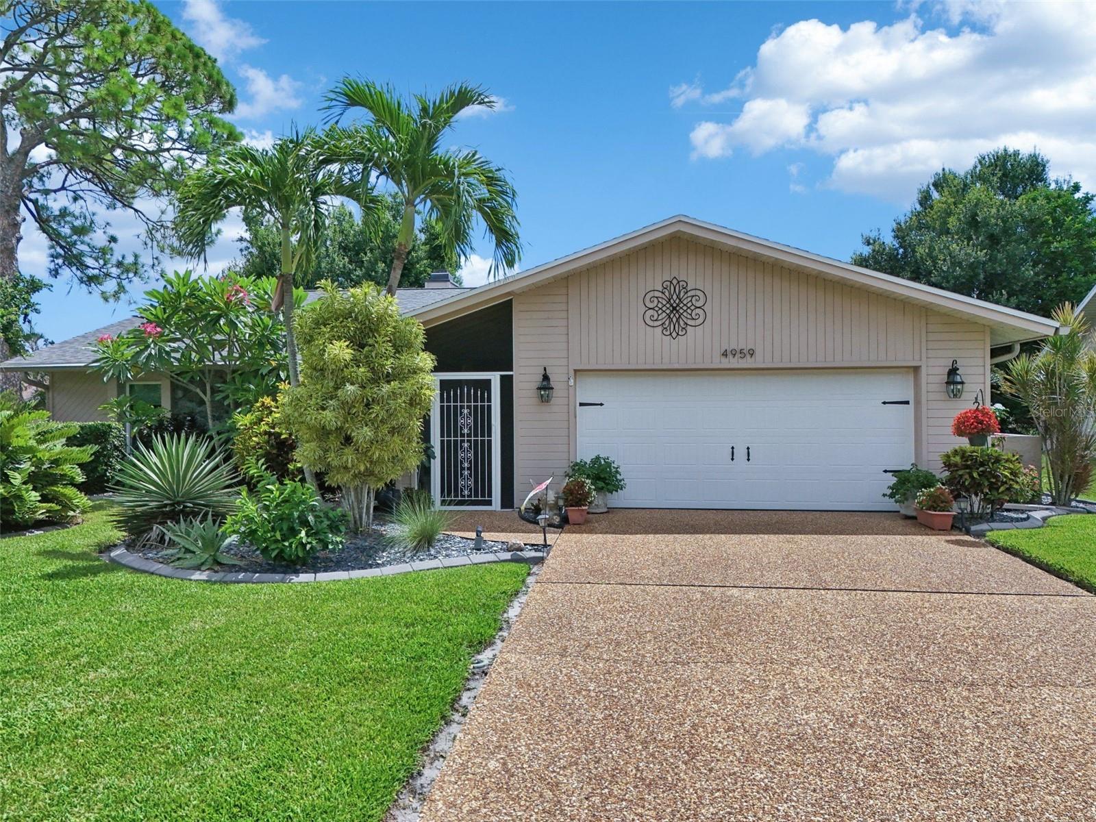 A4659075 Property Photo