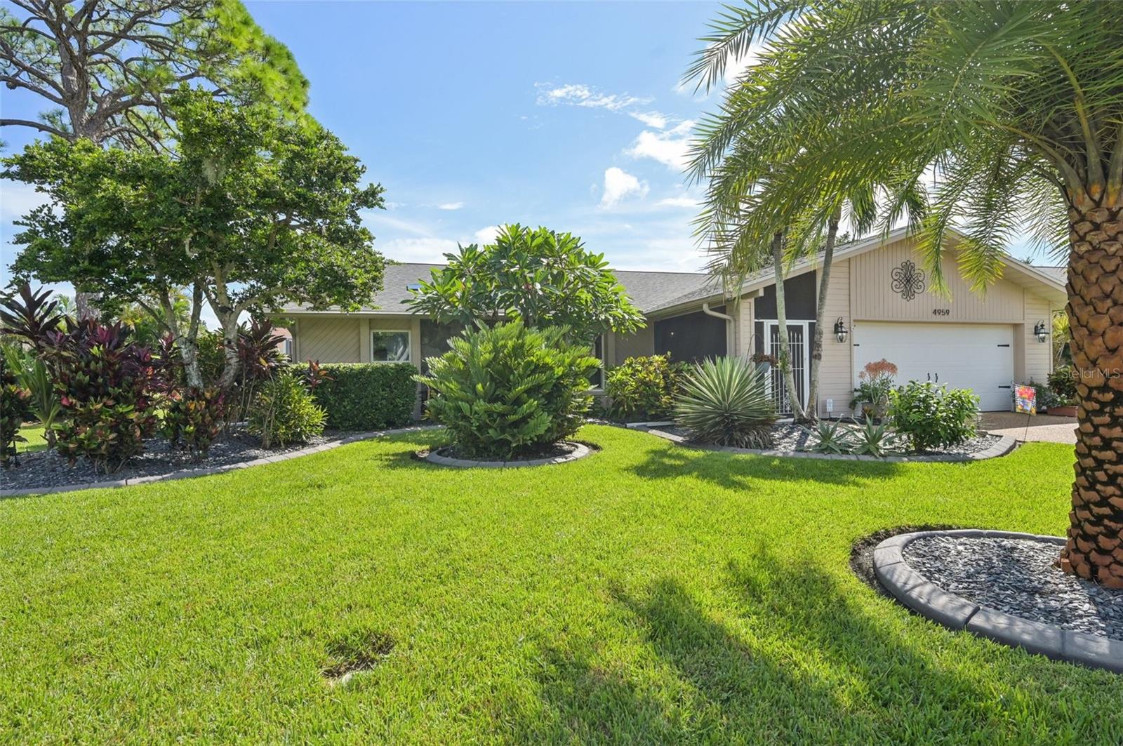 A4659075 Property Photo