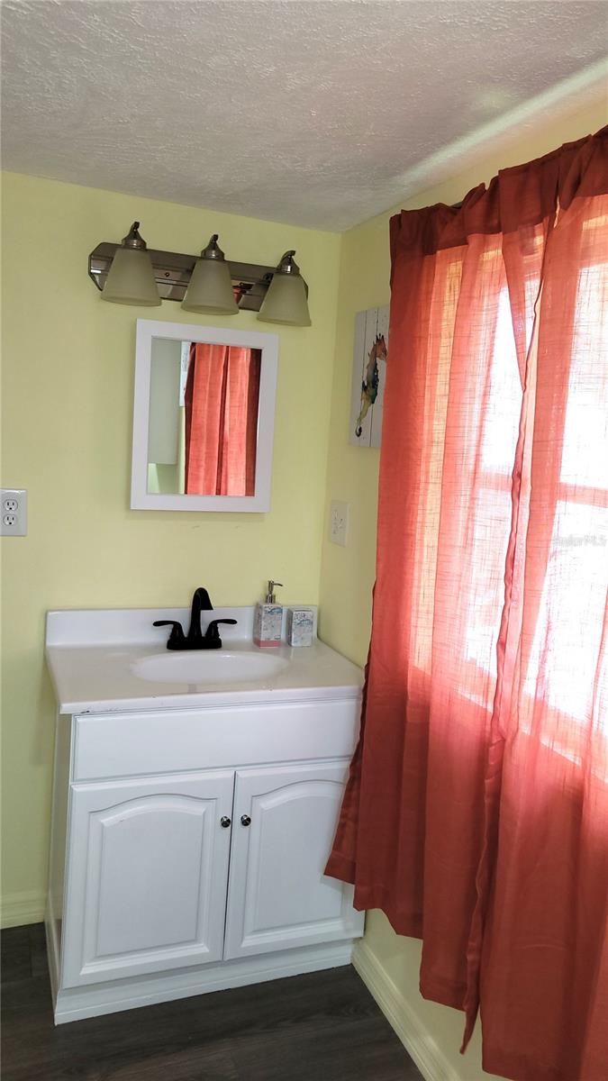 C7512480 Property Photo