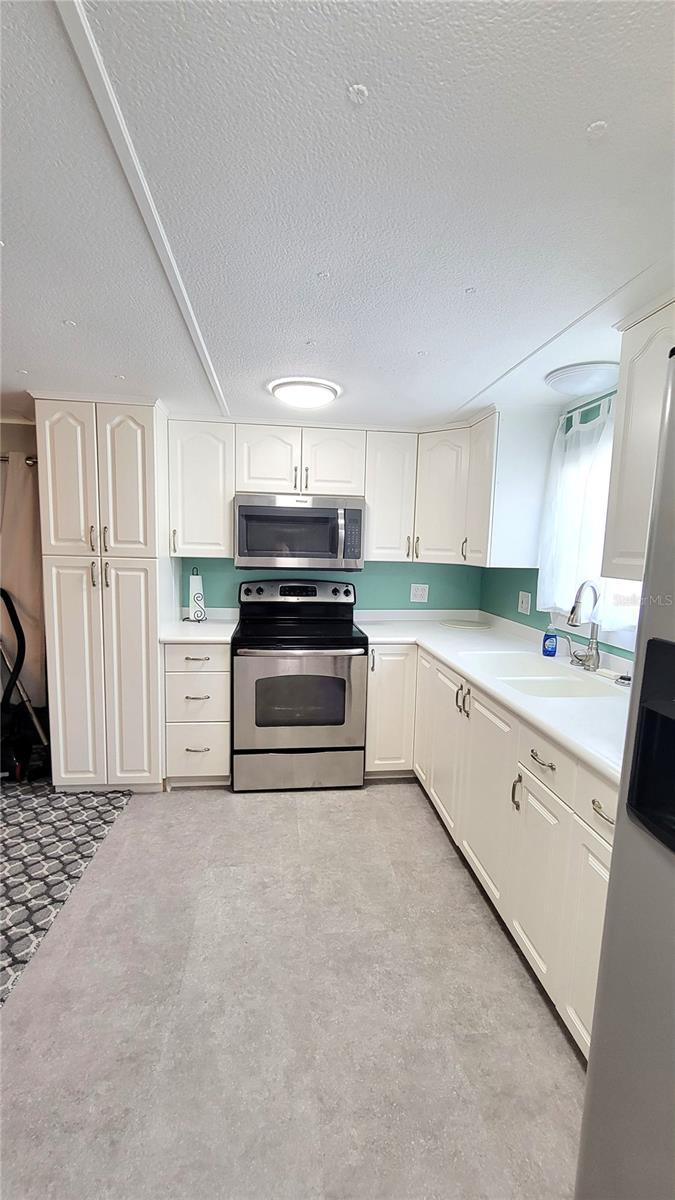 C7512480 Property Photo