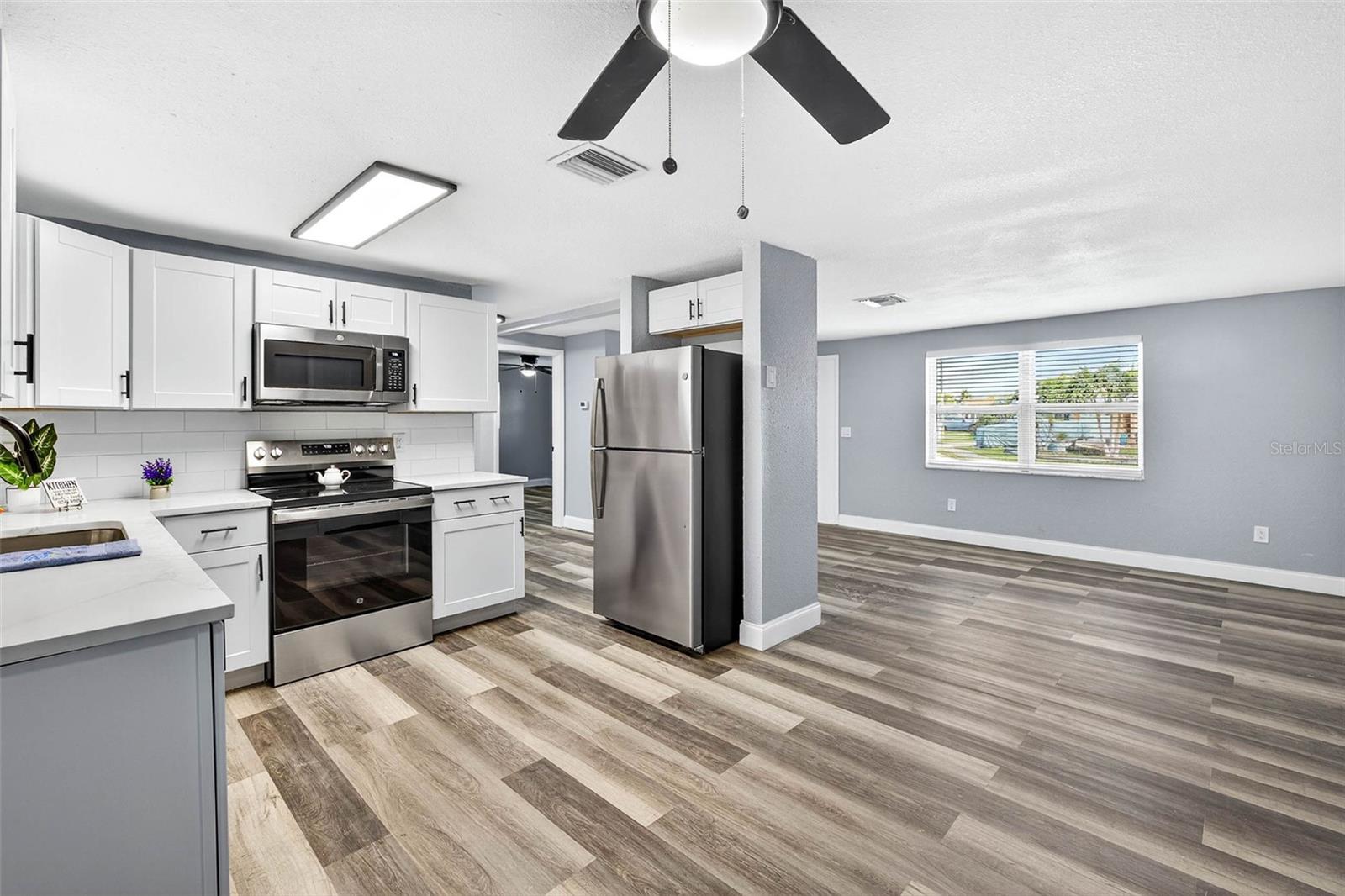 1820 SOLAR DR, HOLIDAY, FL, 34691