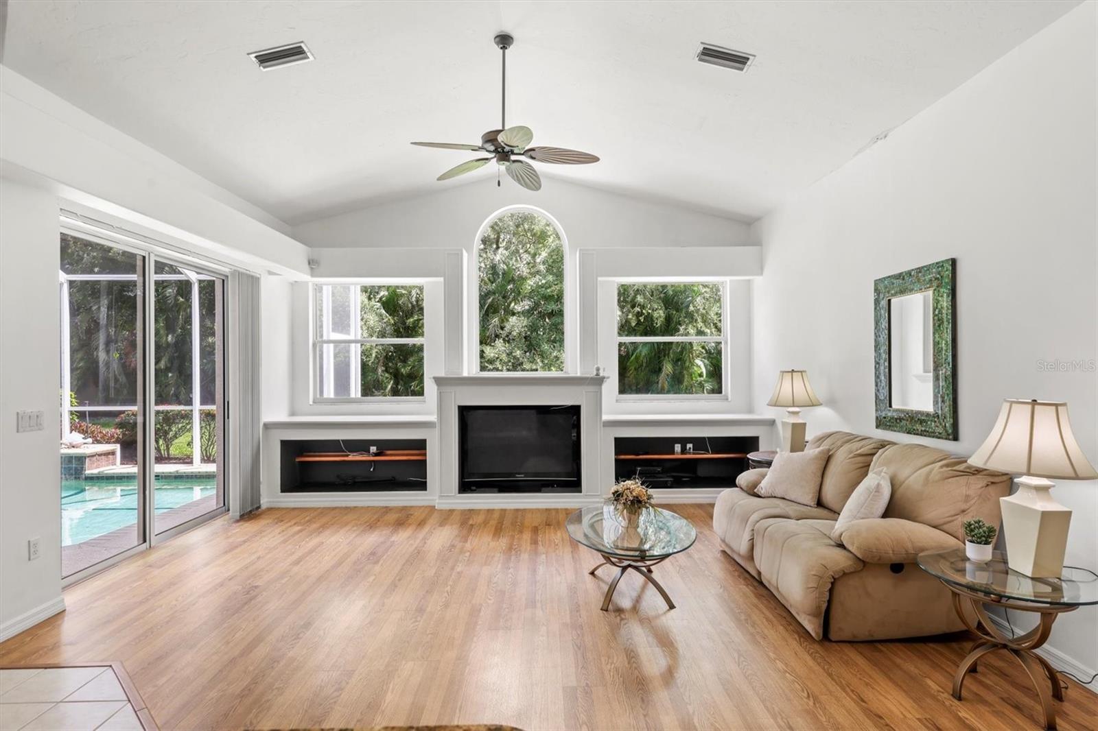 A4659139 Property Photo