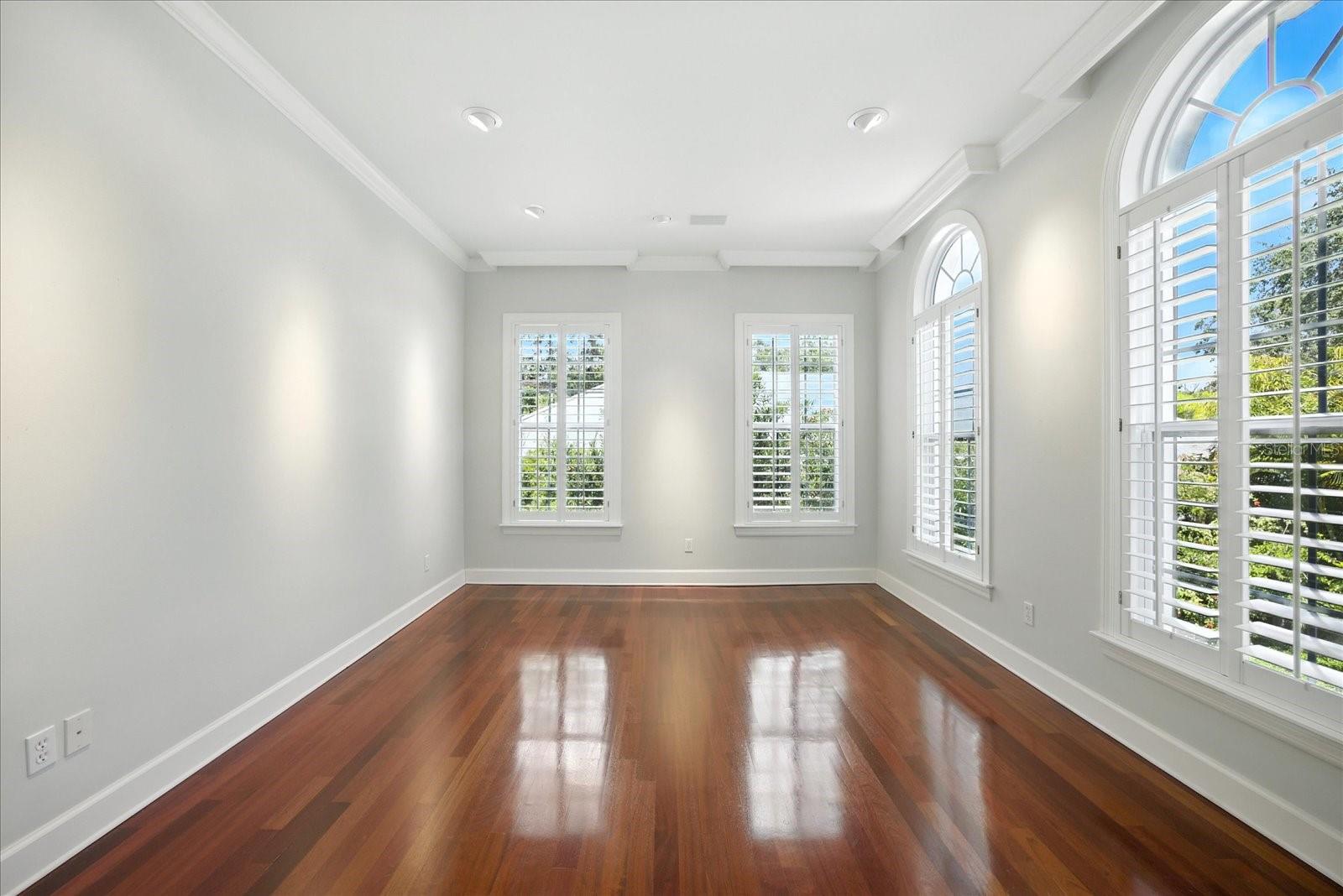 Formal Living Room / can be used as an office