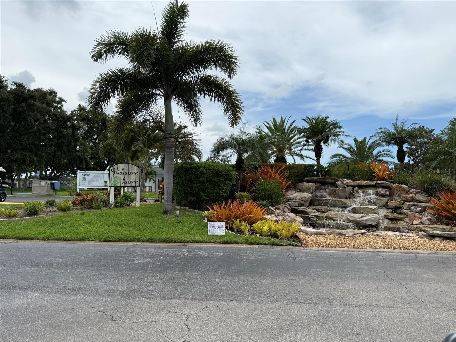 TB8408384 Property Photo