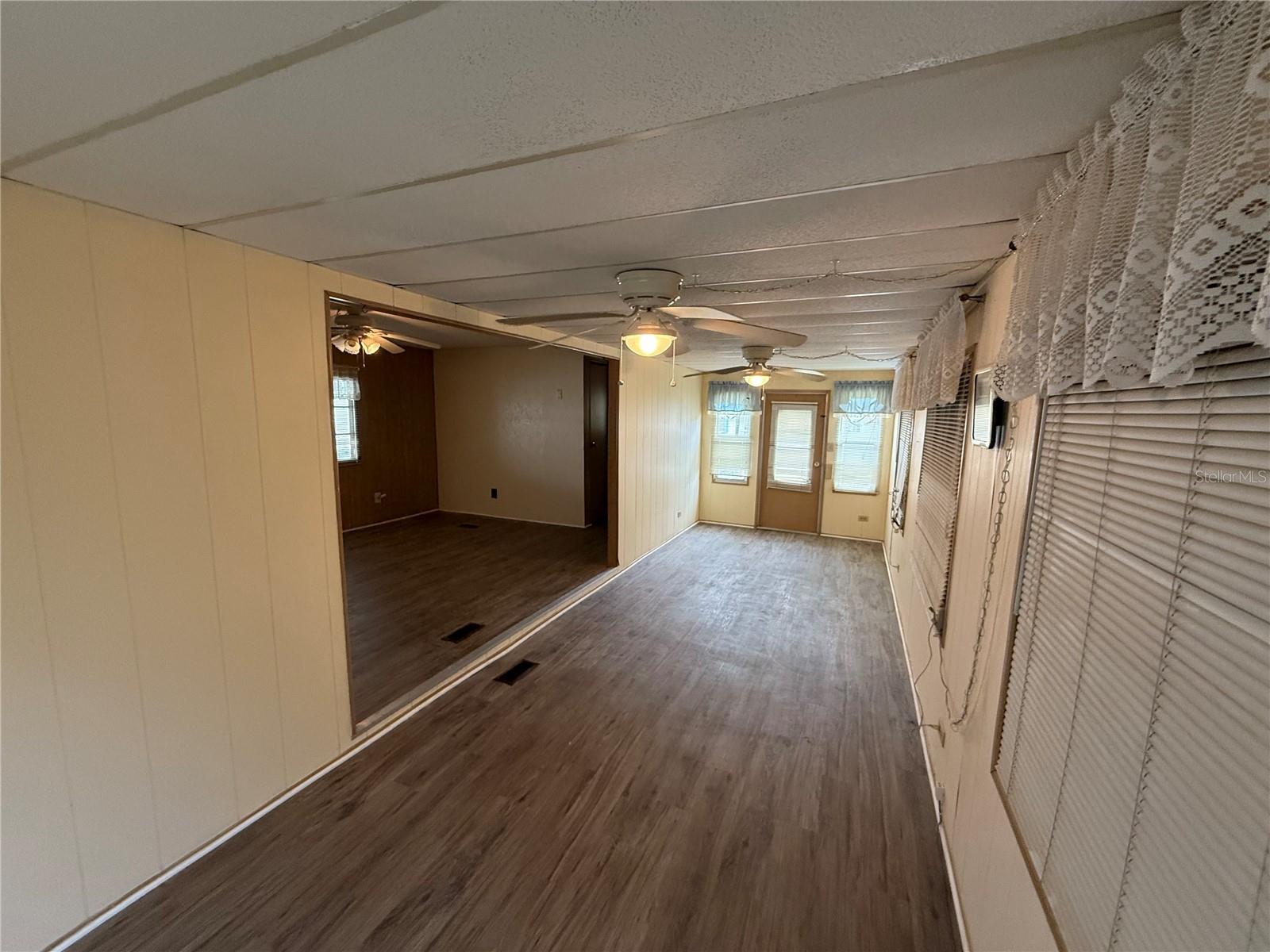 TB8408384 Property Photo