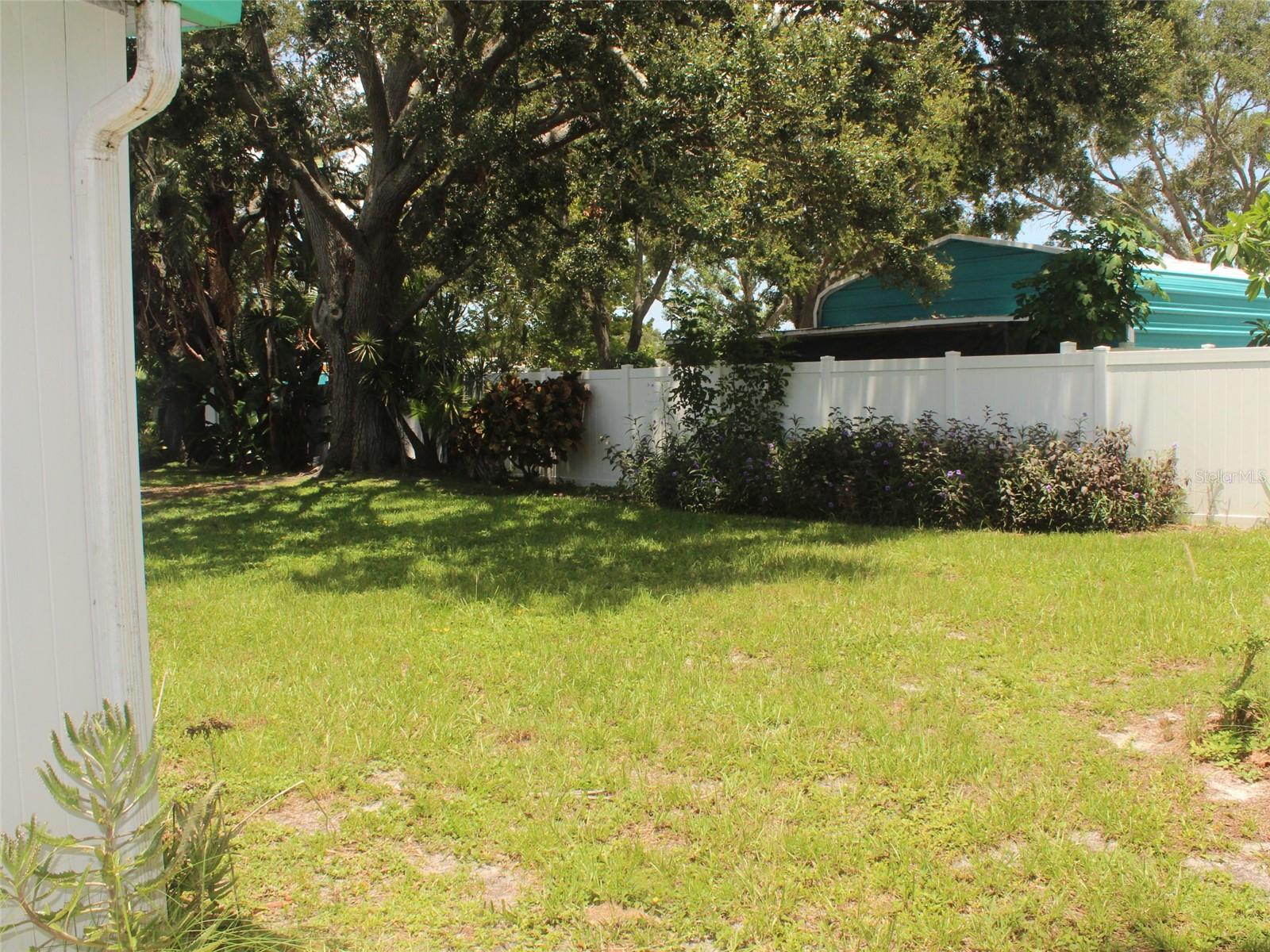 TB8408384 Property Photo