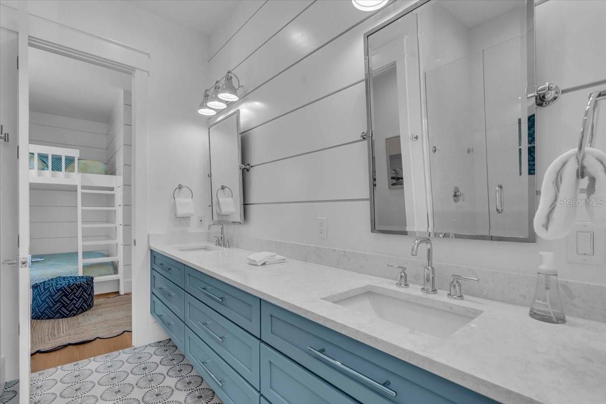 A4659214 Property Photo