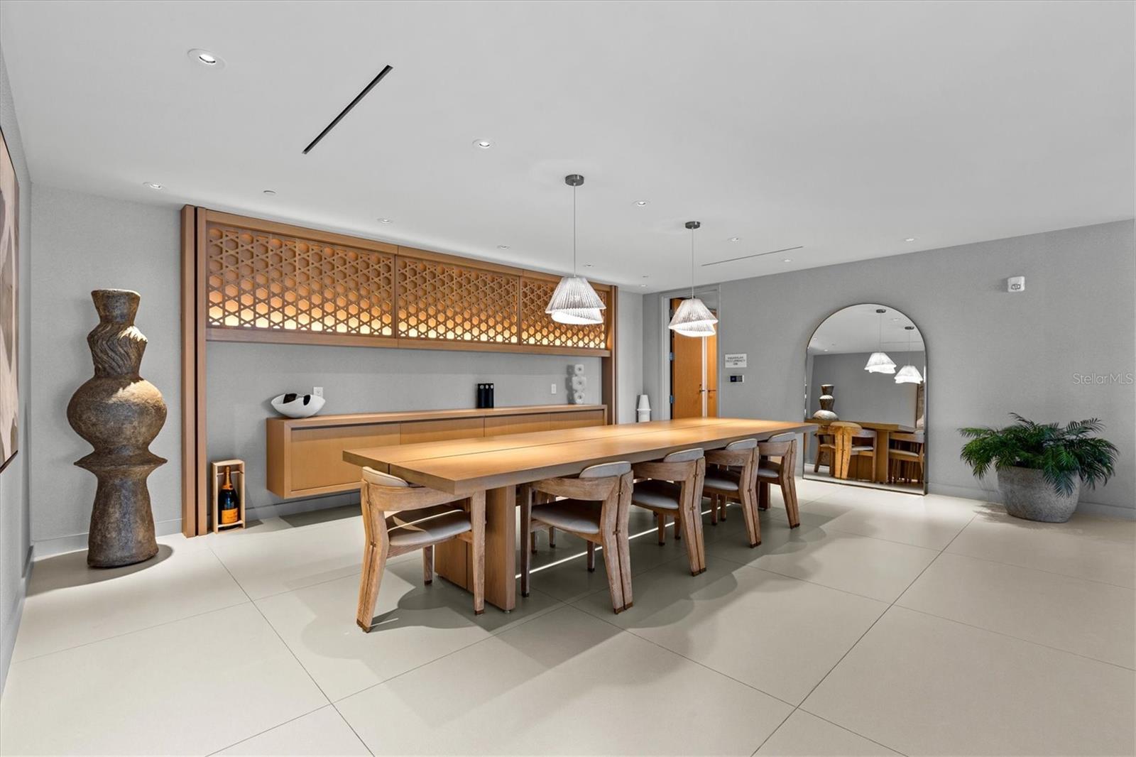 Social Dining Room w/ Catering Kitchen