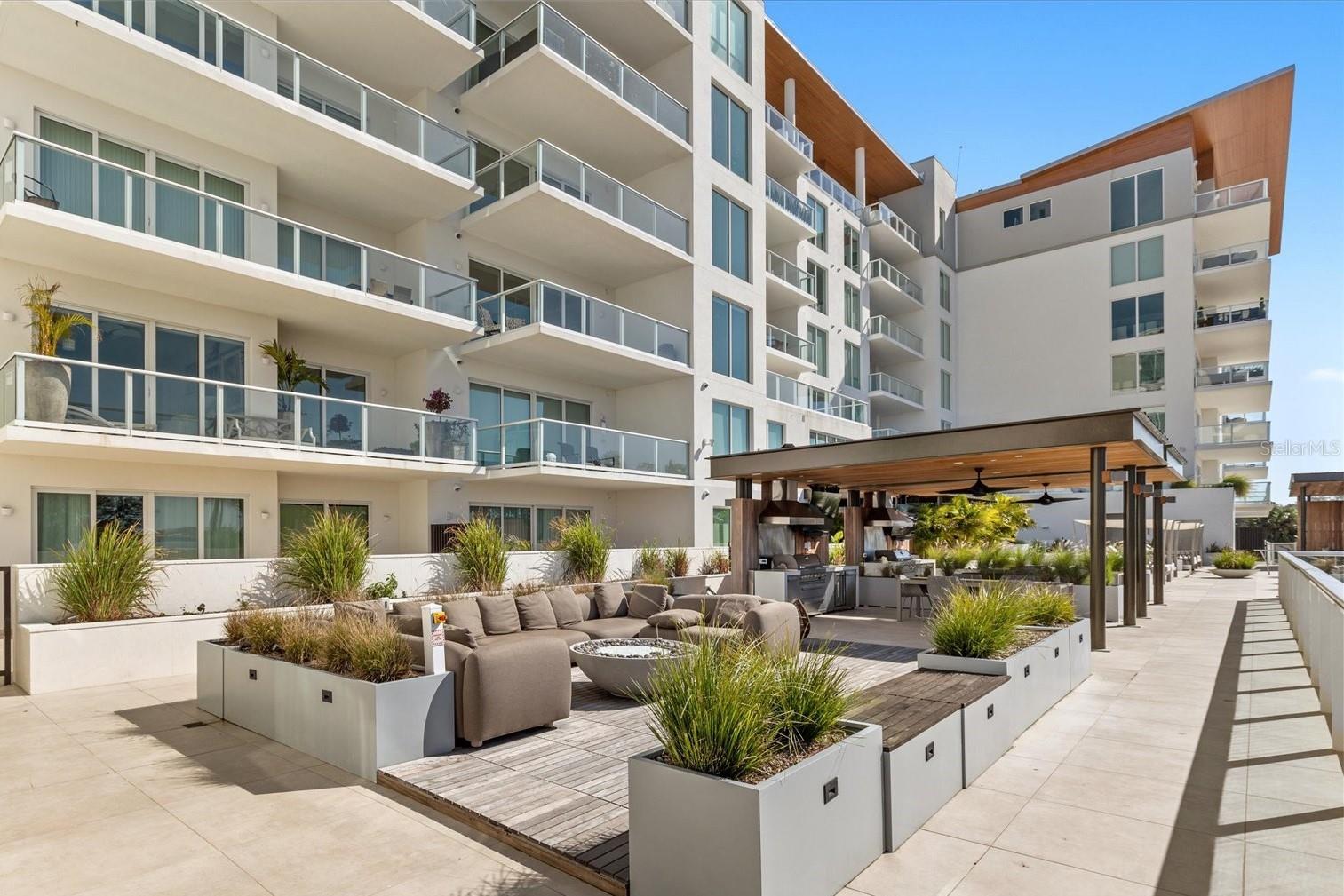 Expansive Pool Deck Lounge Areas