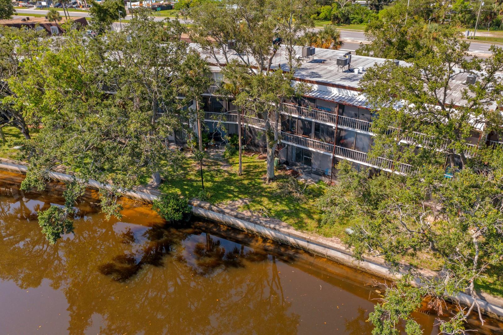 TB8408519 Property Photo