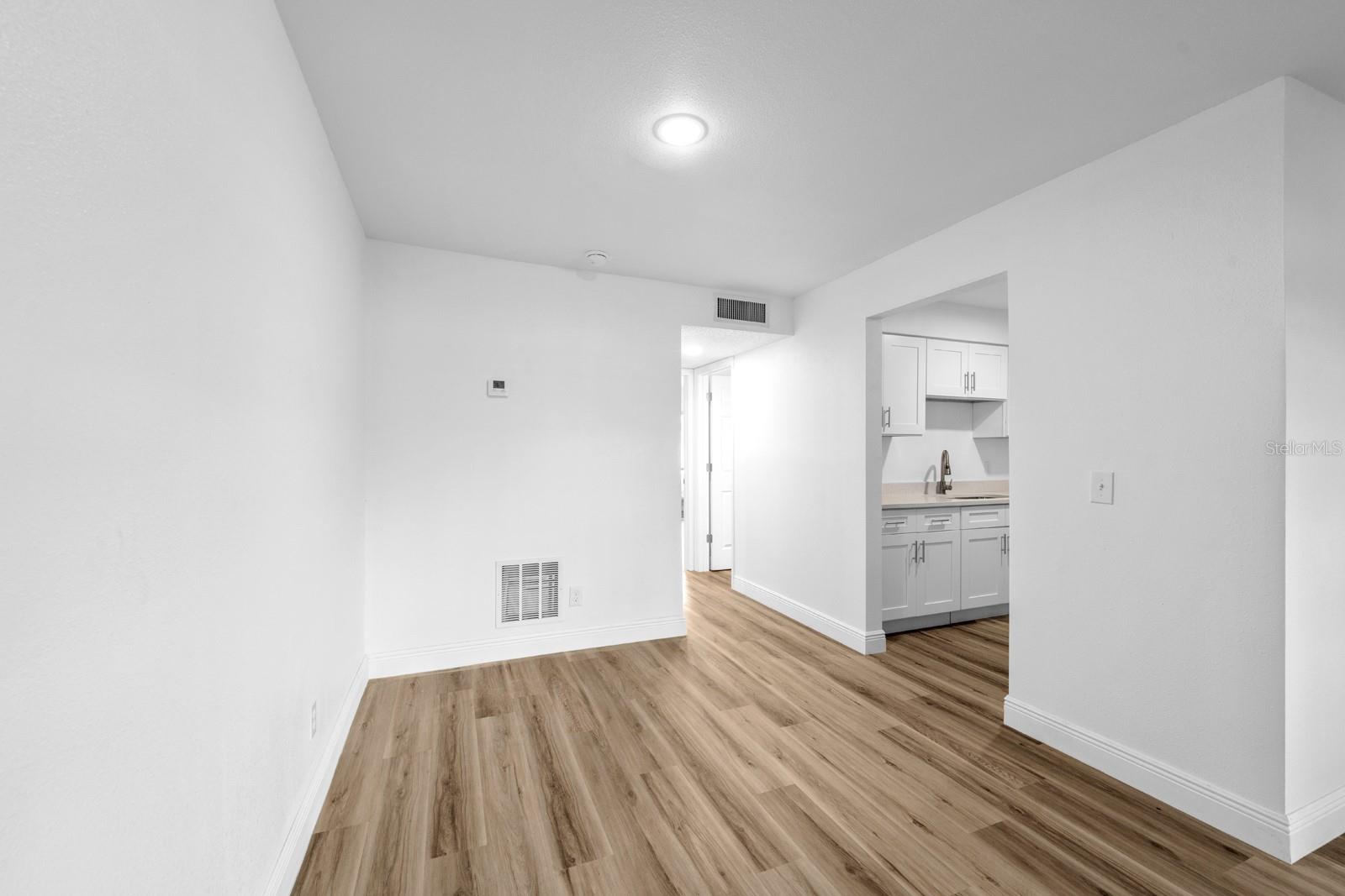 TB8408519 Property Photo