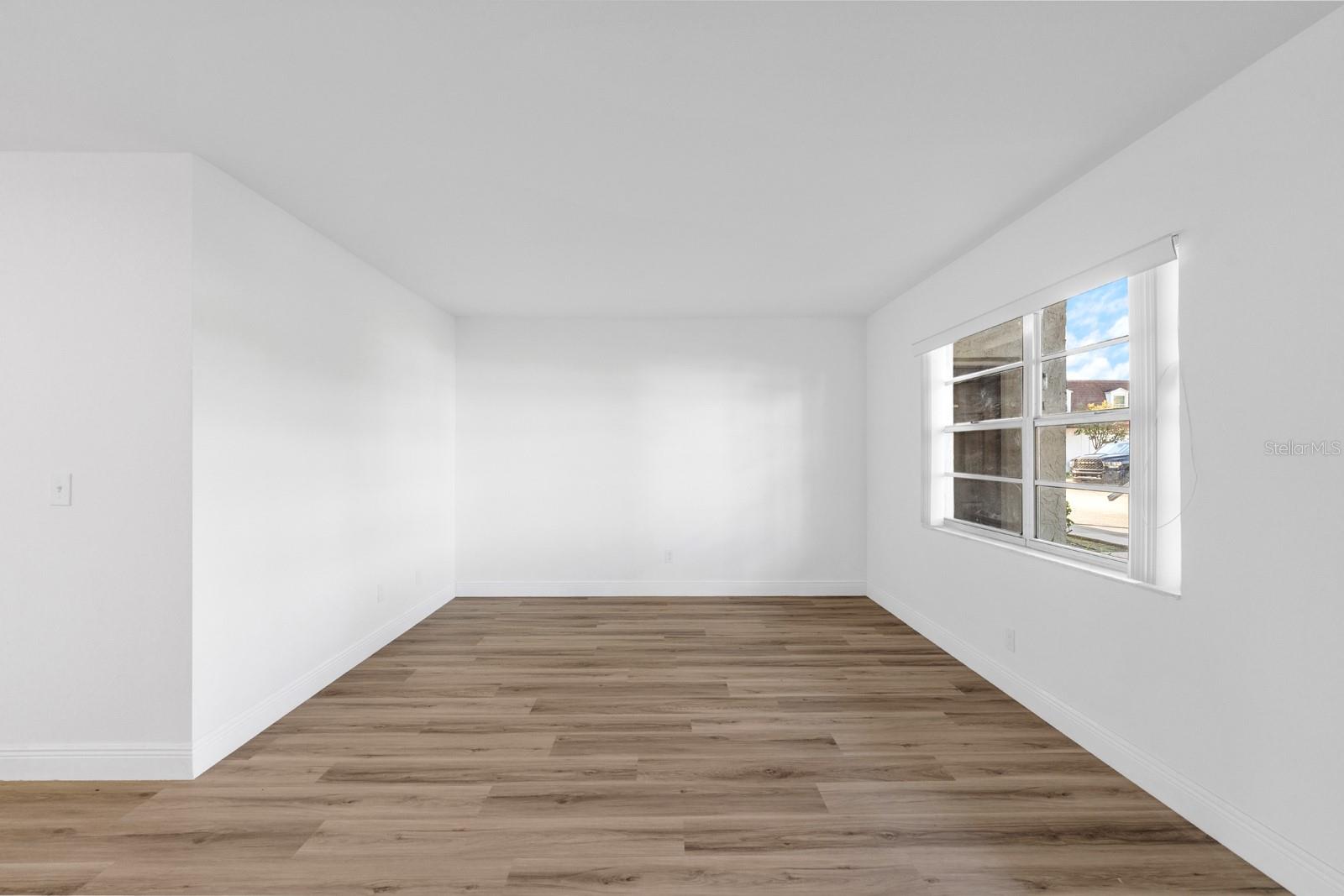 TB8408519 Property Photo