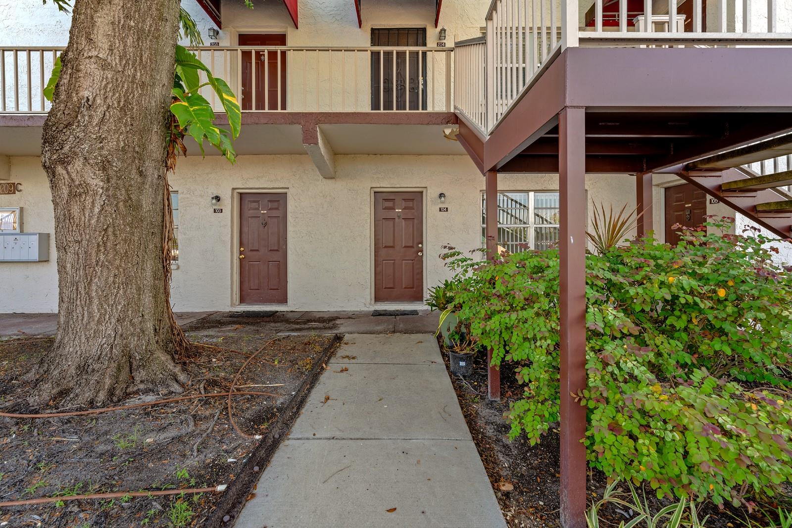 TB8408519 Property Photo