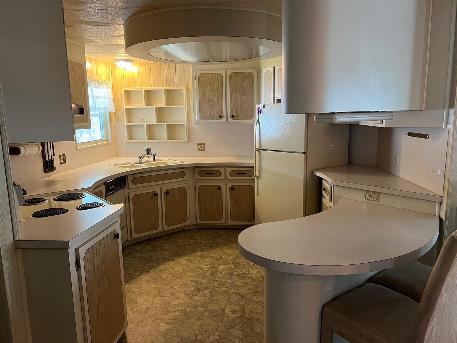 TB8408556 Property Photo