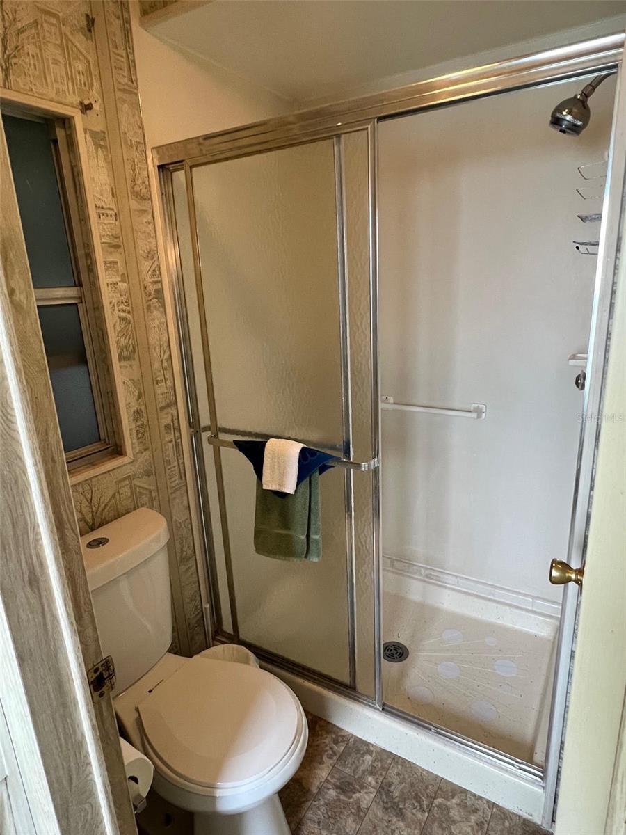 TB8408556 Property Photo