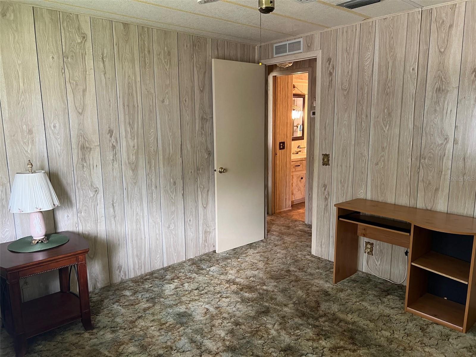 TB8408556 Property Photo