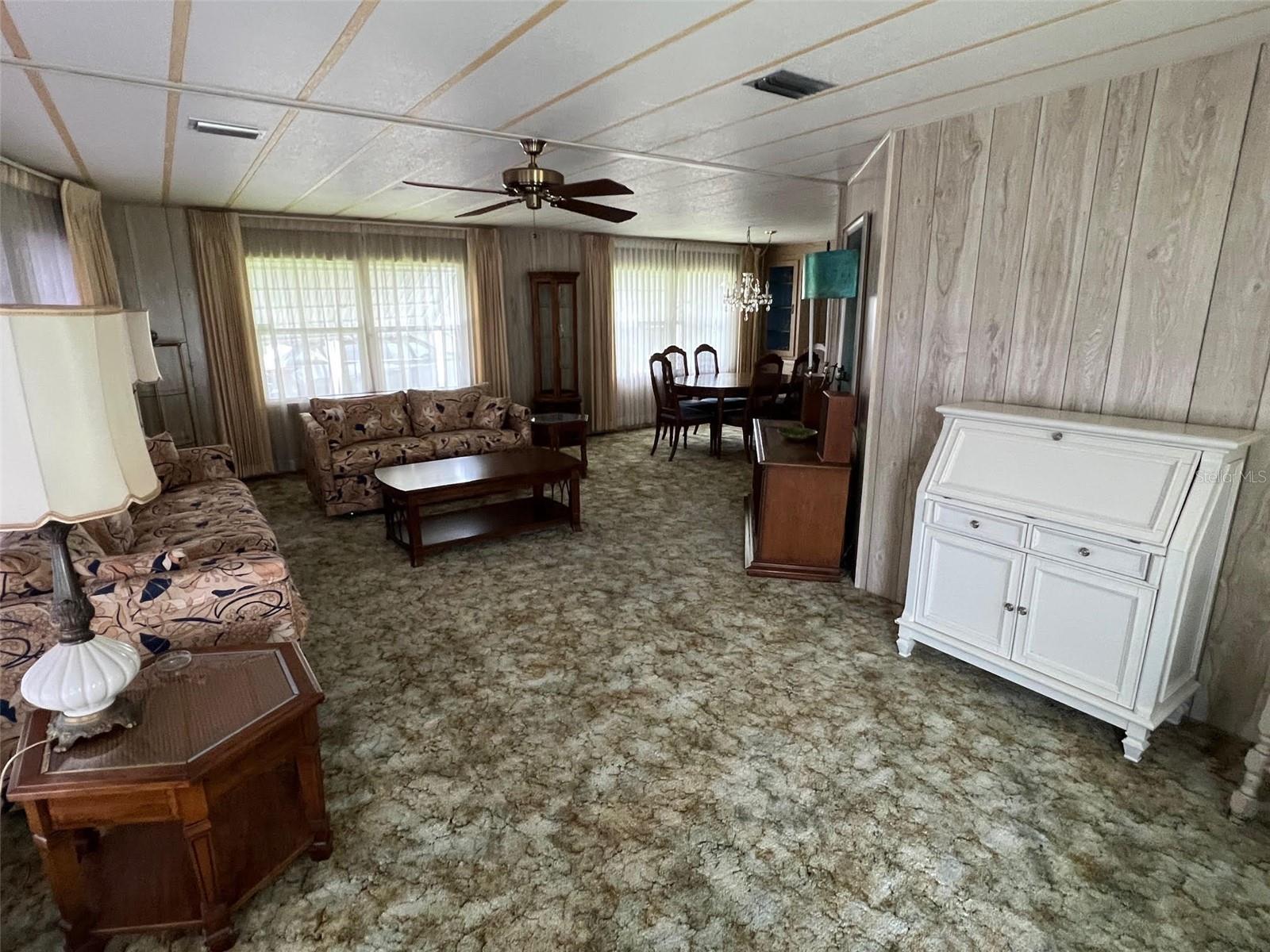 TB8408556 Property Photo