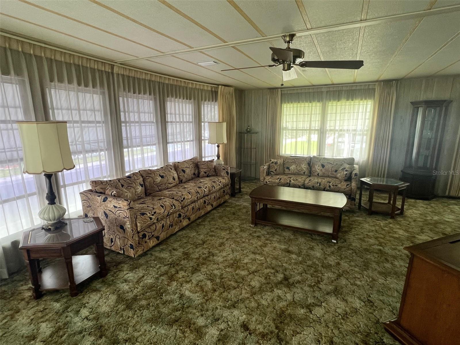 TB8408556 Property Photo