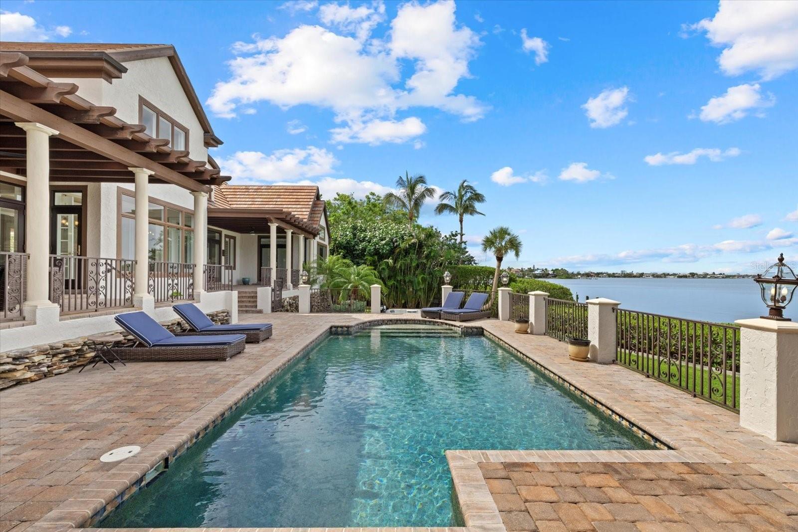 A4659292 Property Photo