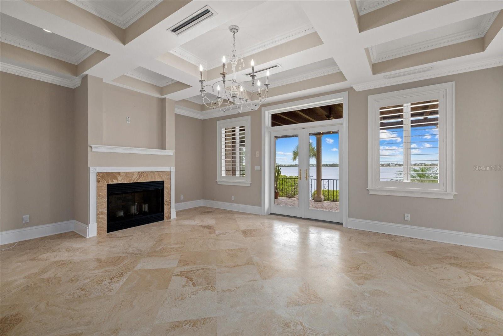 A4659292 Property Photo