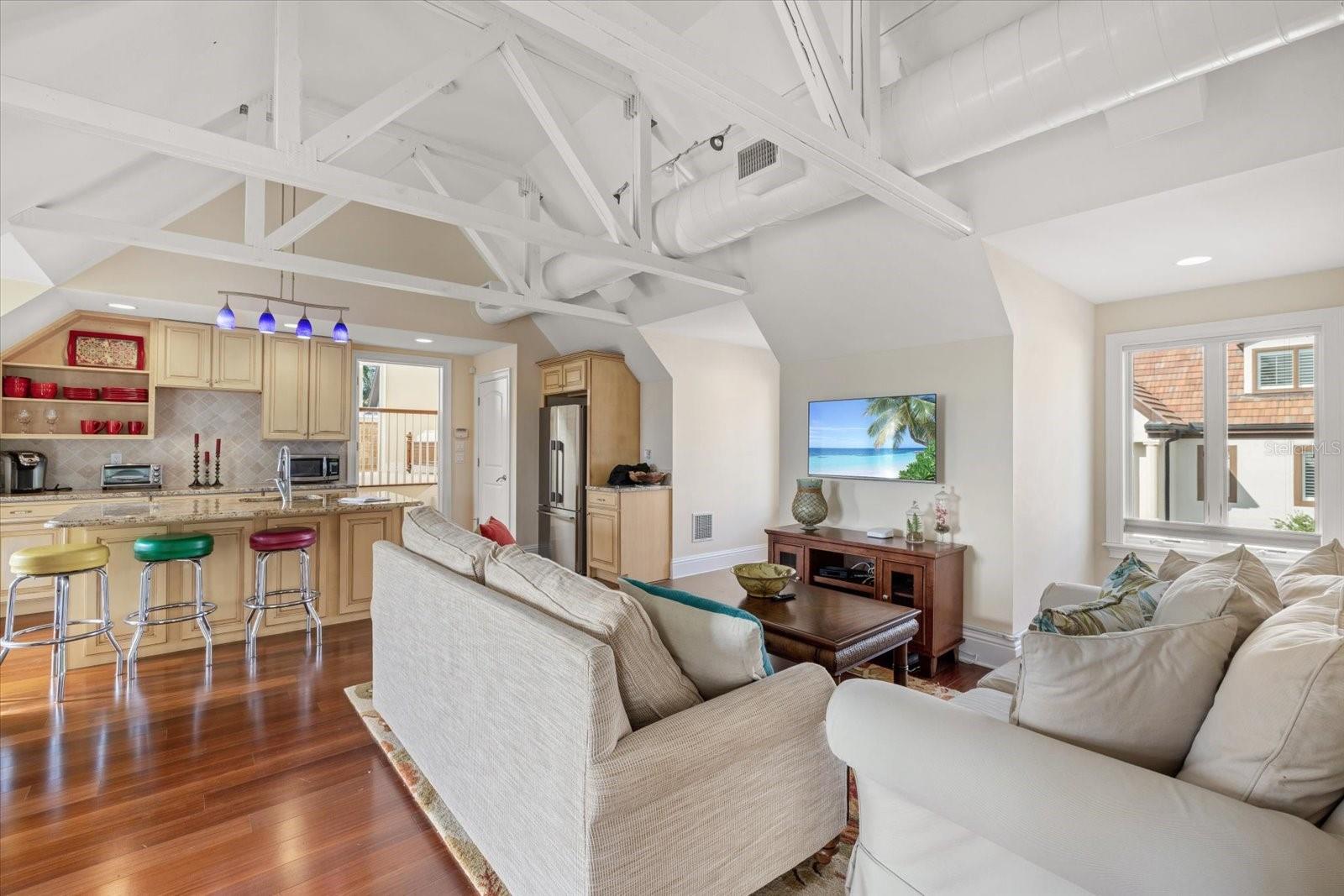 A4659292 Property Photo