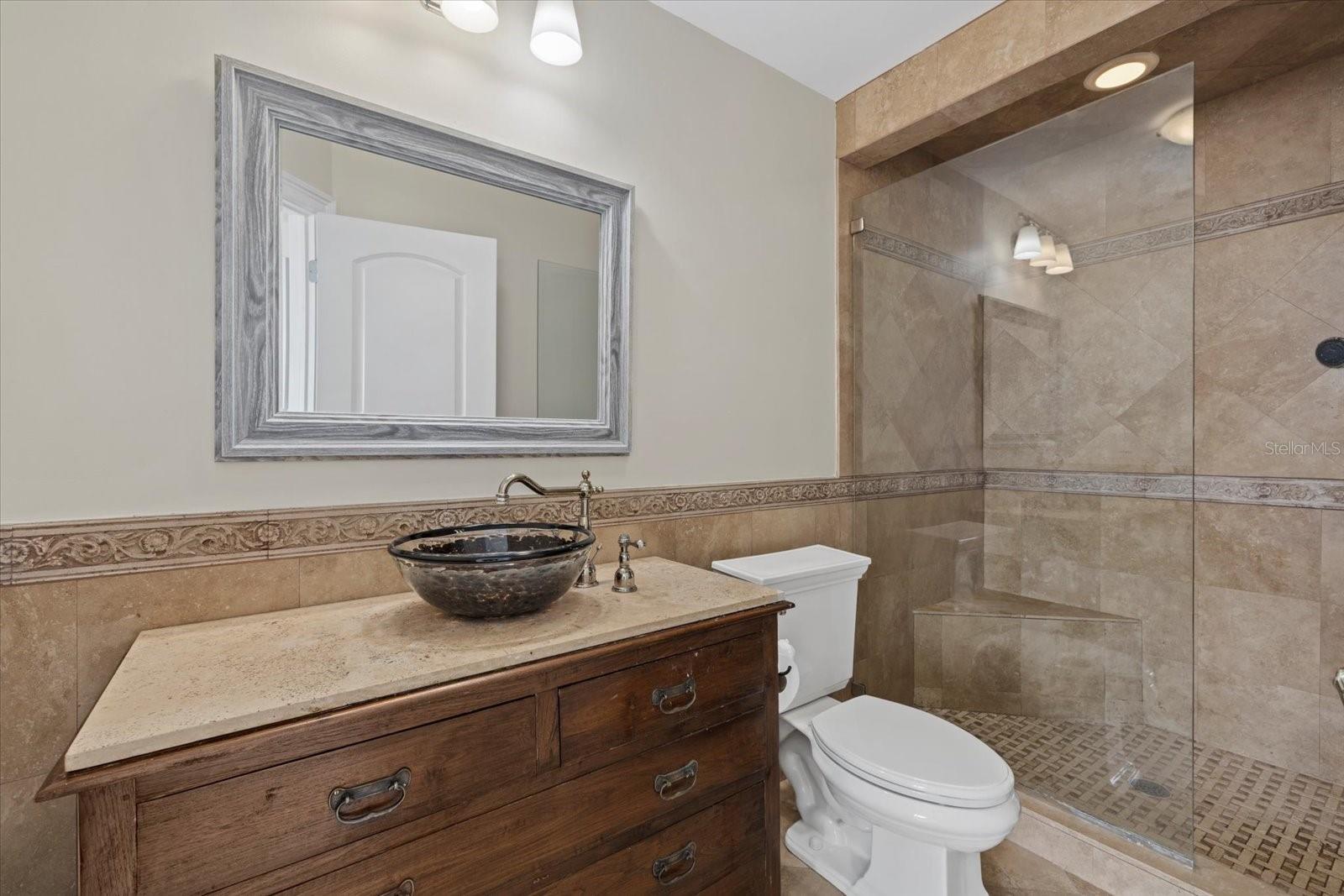 A4659292 Property Photo