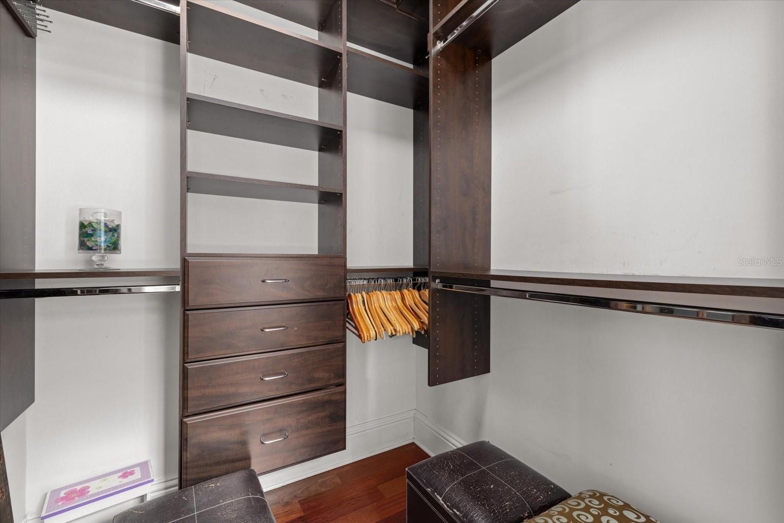 A4659292 Property Photo