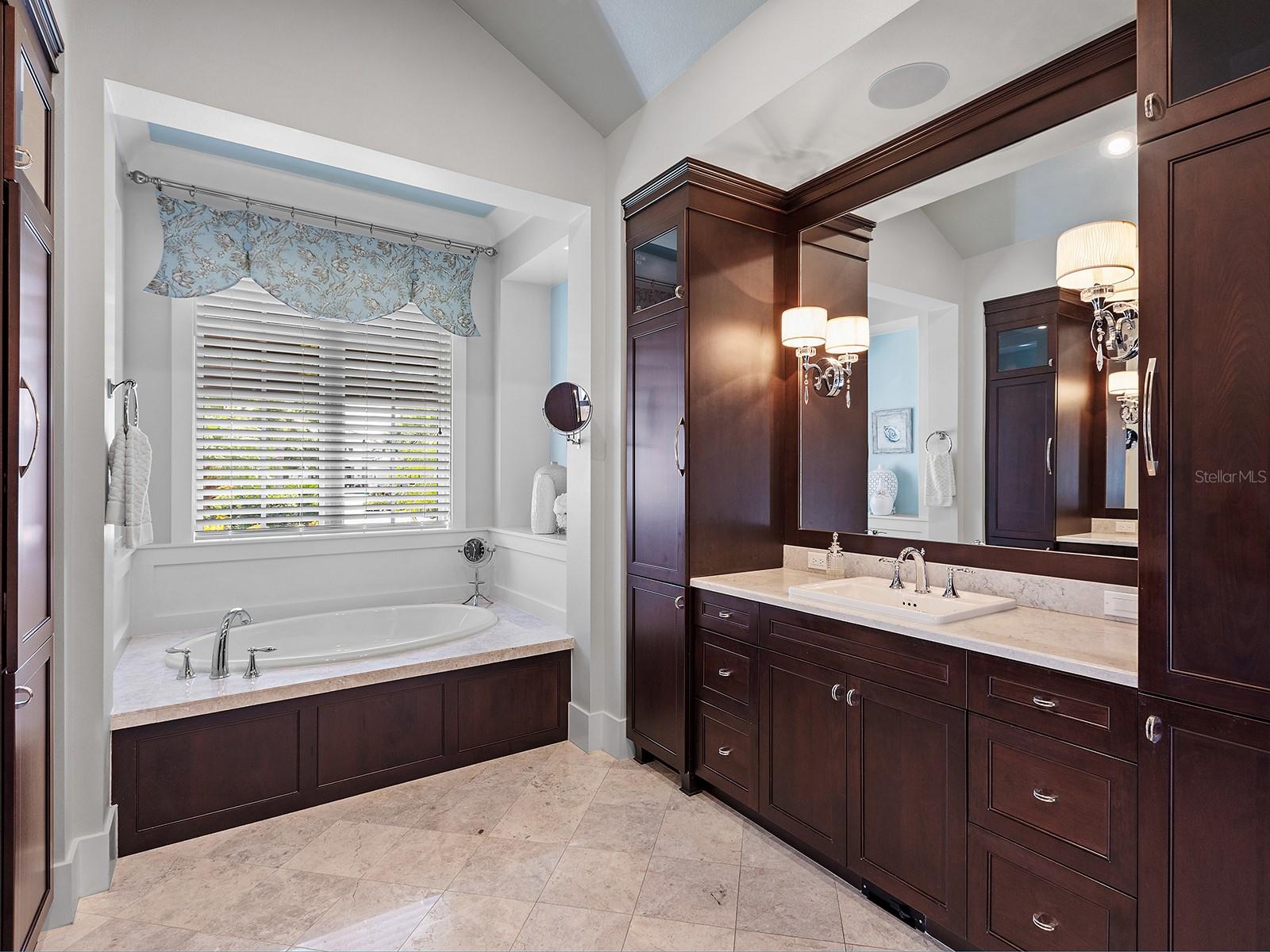 A4659298 Property Photo