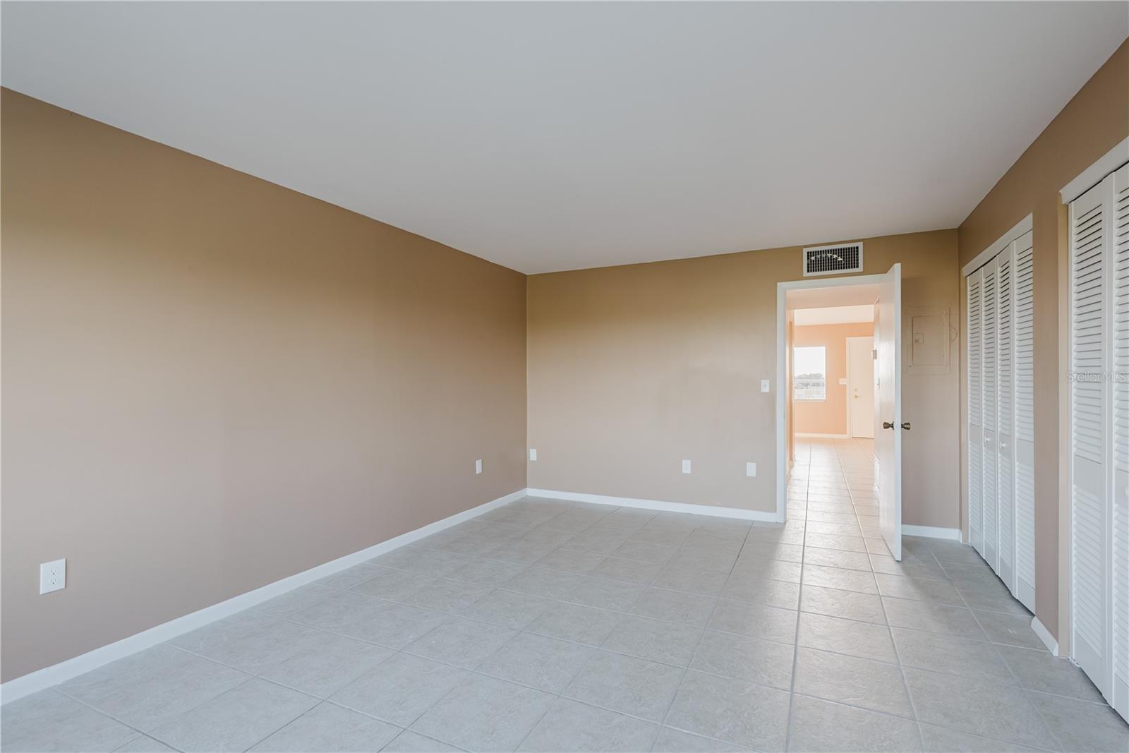 TB8408752 Property Photo